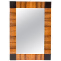 Espejo de pared de nogal Biedermeier del siglo XIX