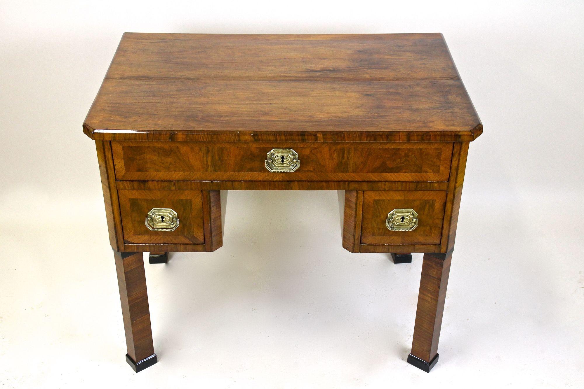 Austrian 19th Century Biedermeier Writing Desk/ Side Table, Nutwood, Austria, circa 1830 For Sale