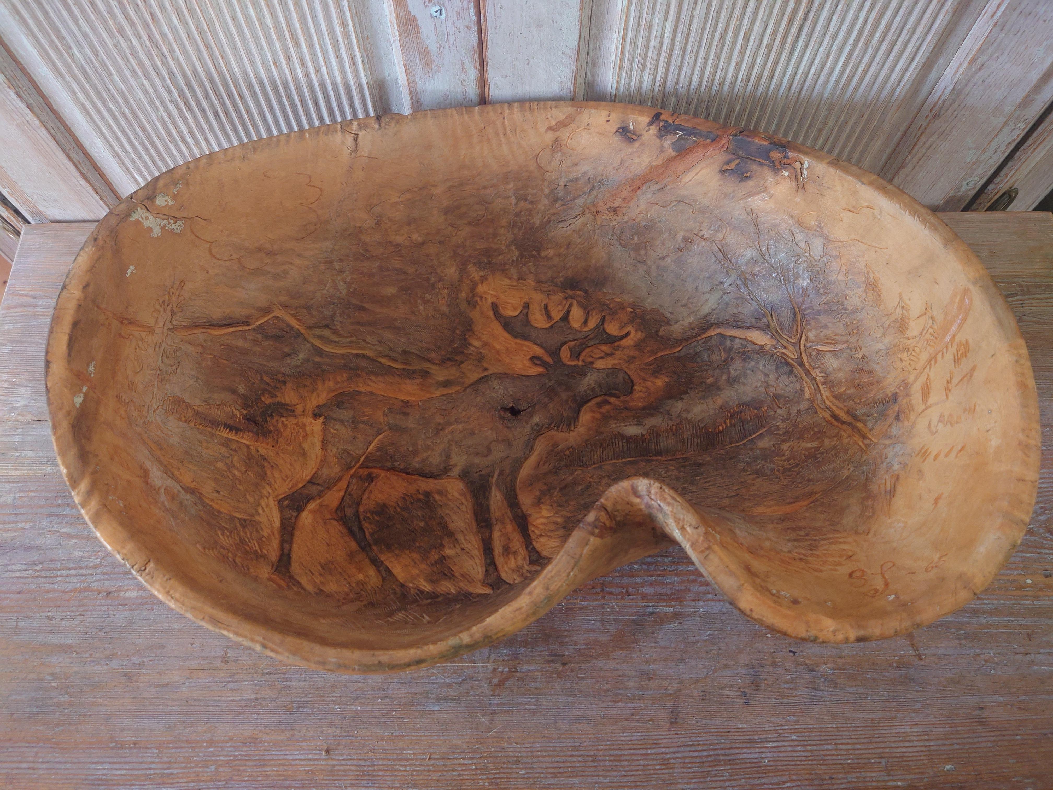 19th Century Big antique rustic country  Swedish Wooden bowl For Sale 3