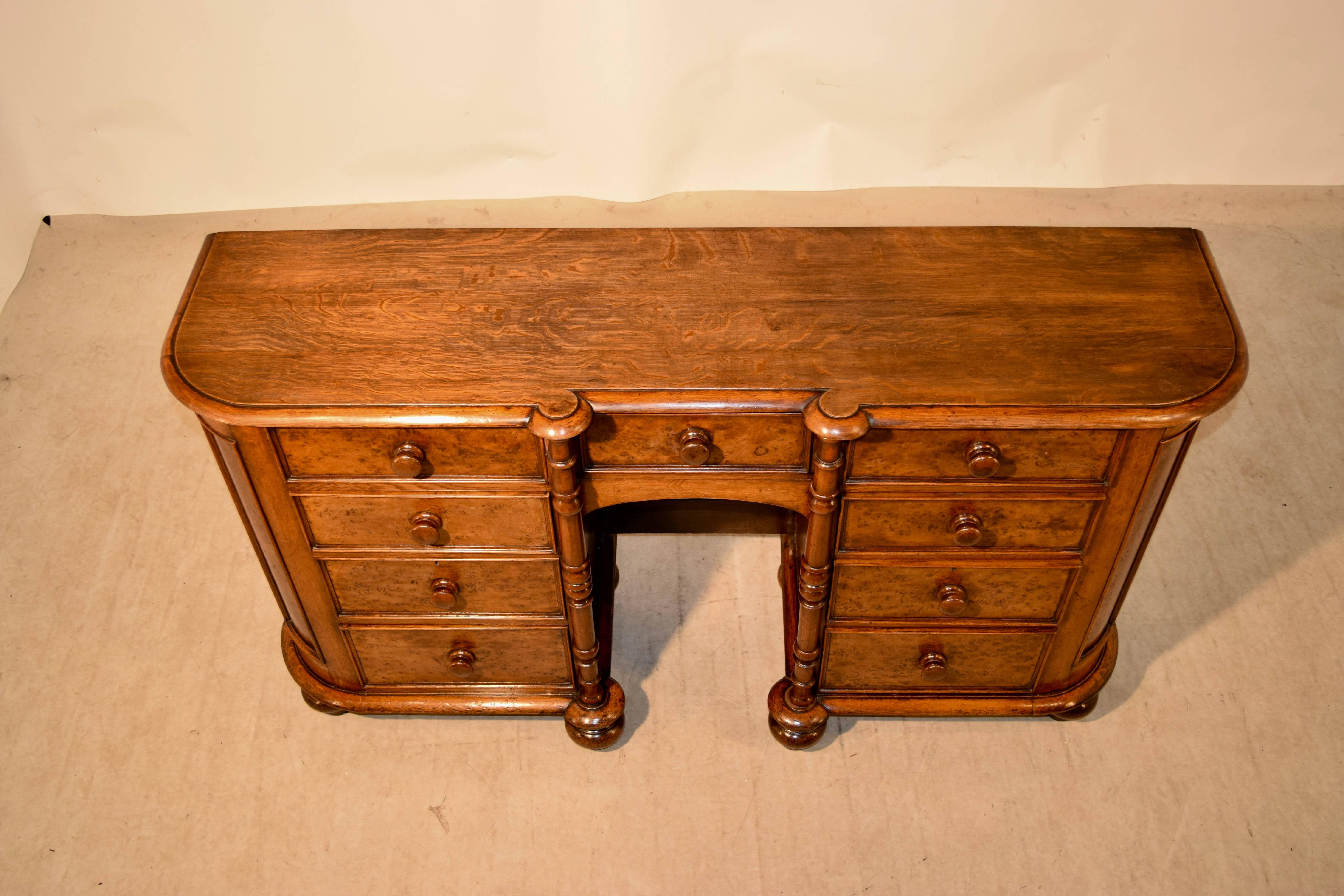 19th Century Bird's-Eye Maple Sideboard In Good Condition For Sale In High Point, NC