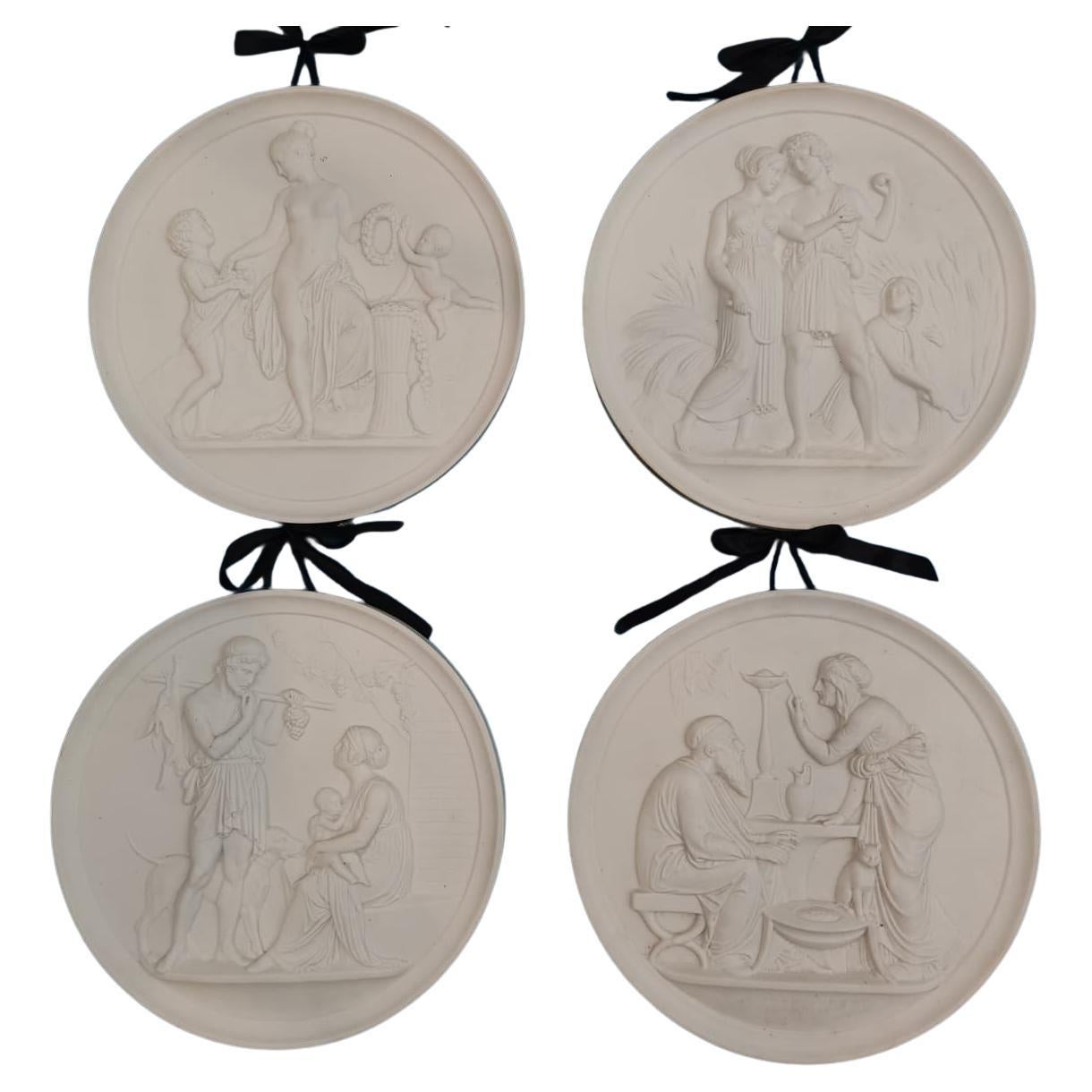 Porcelaine biscuitée du XIXe siècle, Four Seasons, d
après Thorvaldsen, Bing 
Gröndahl