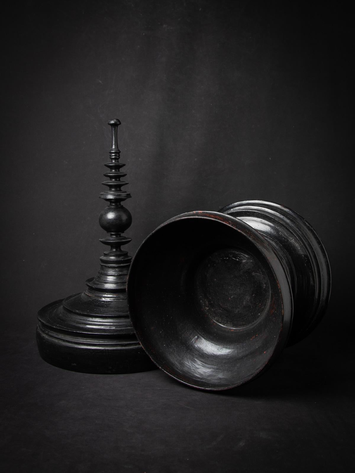 Lacquer 19th century Black antique Burmese offering vessel from Burma For Sale