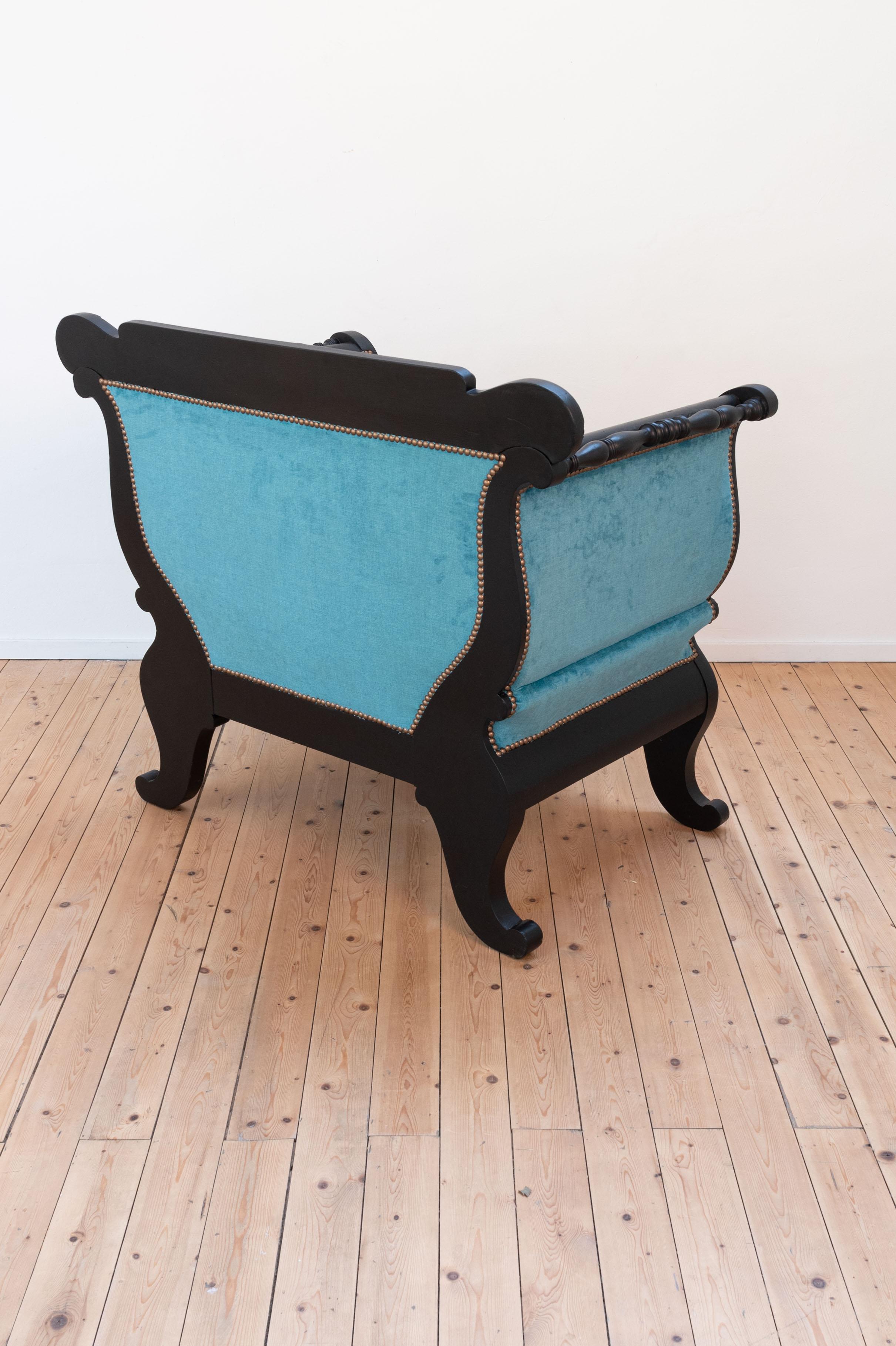 19th century black Biedermeier armchair with new blue velvet For Sale 7