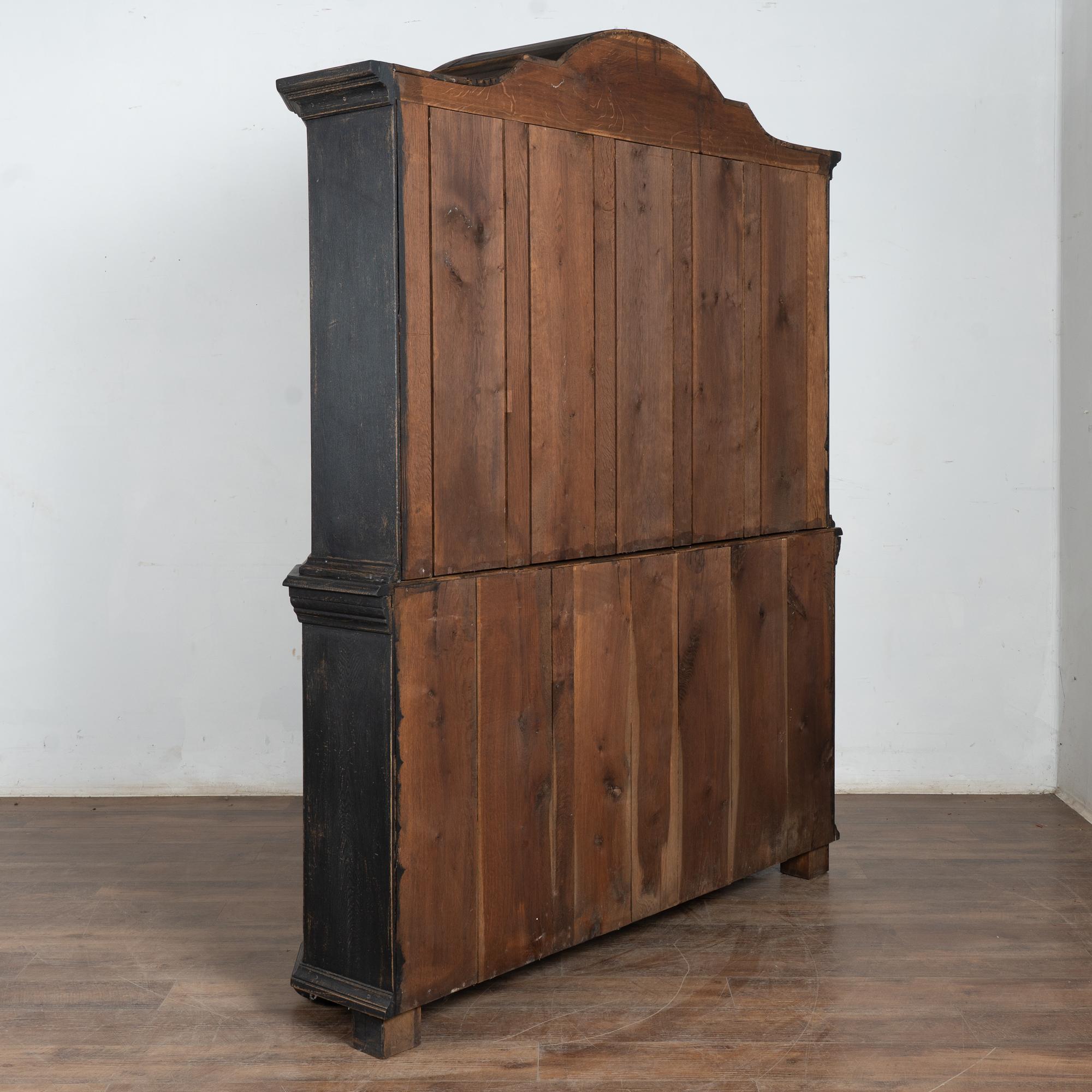 Armoire noire du Danemark du 19e siècle en vente 4