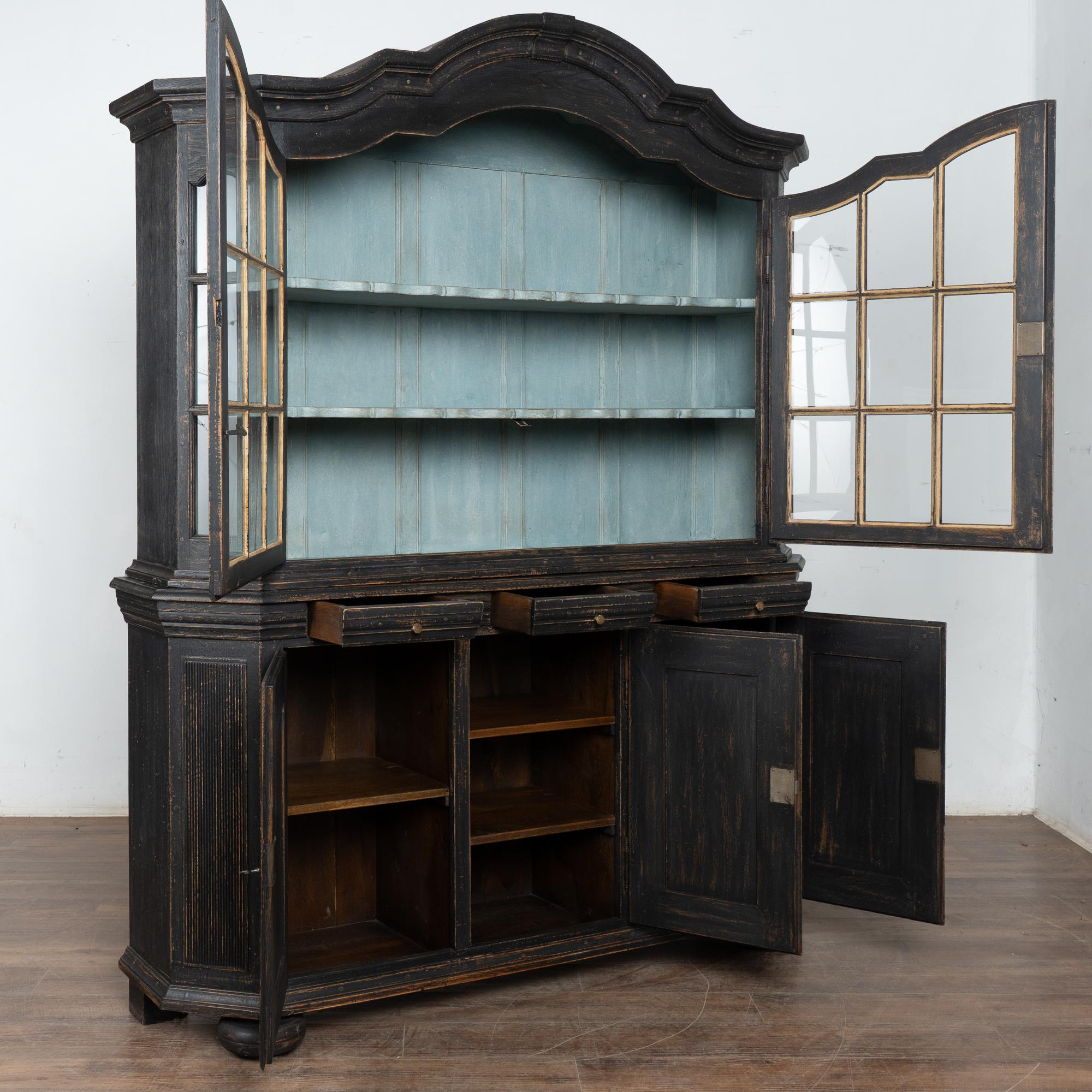 Armoire noire du Danemark du 19e siècle Bon état - En vente à Round Top, TX