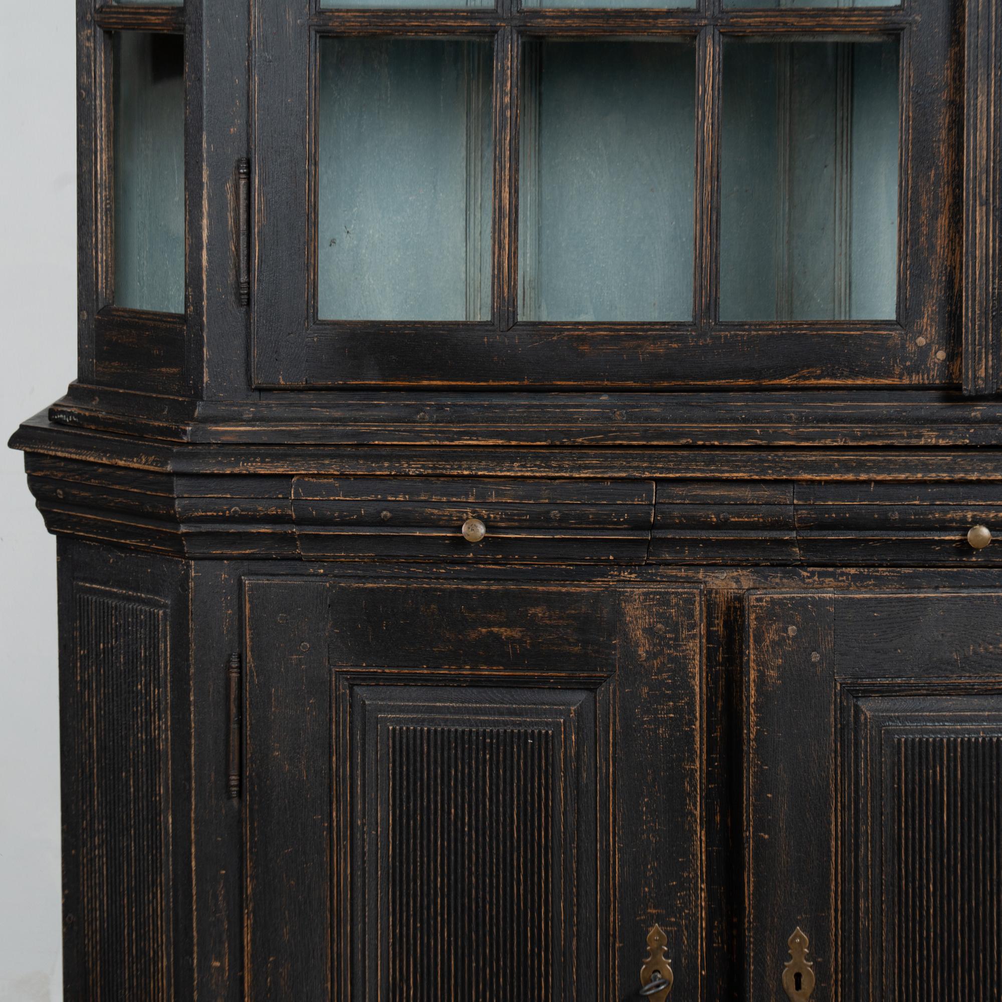 Chêne Armoire noire du Danemark du 19e siècle en vente