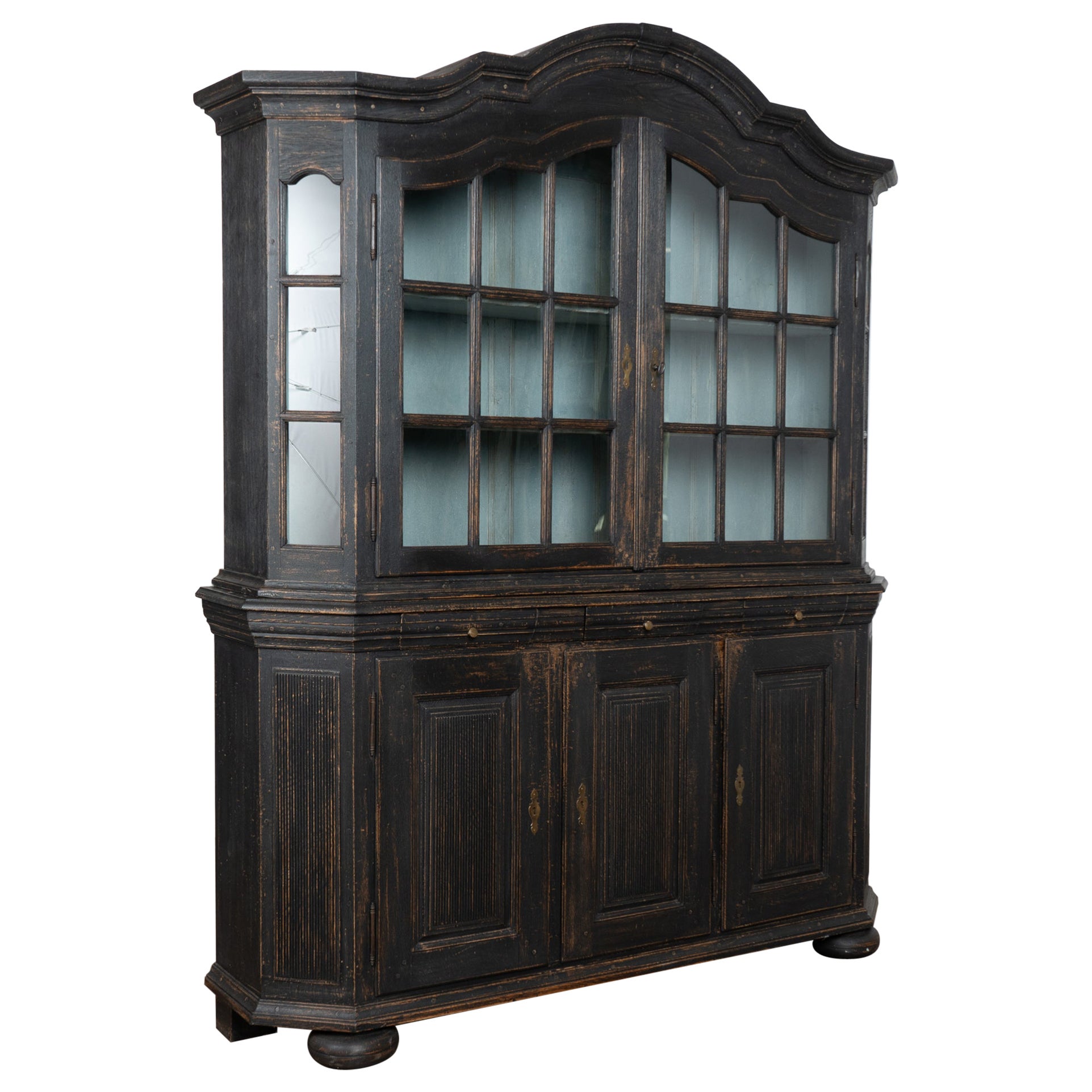 Armoire noire du Danemark du 19e siècle
