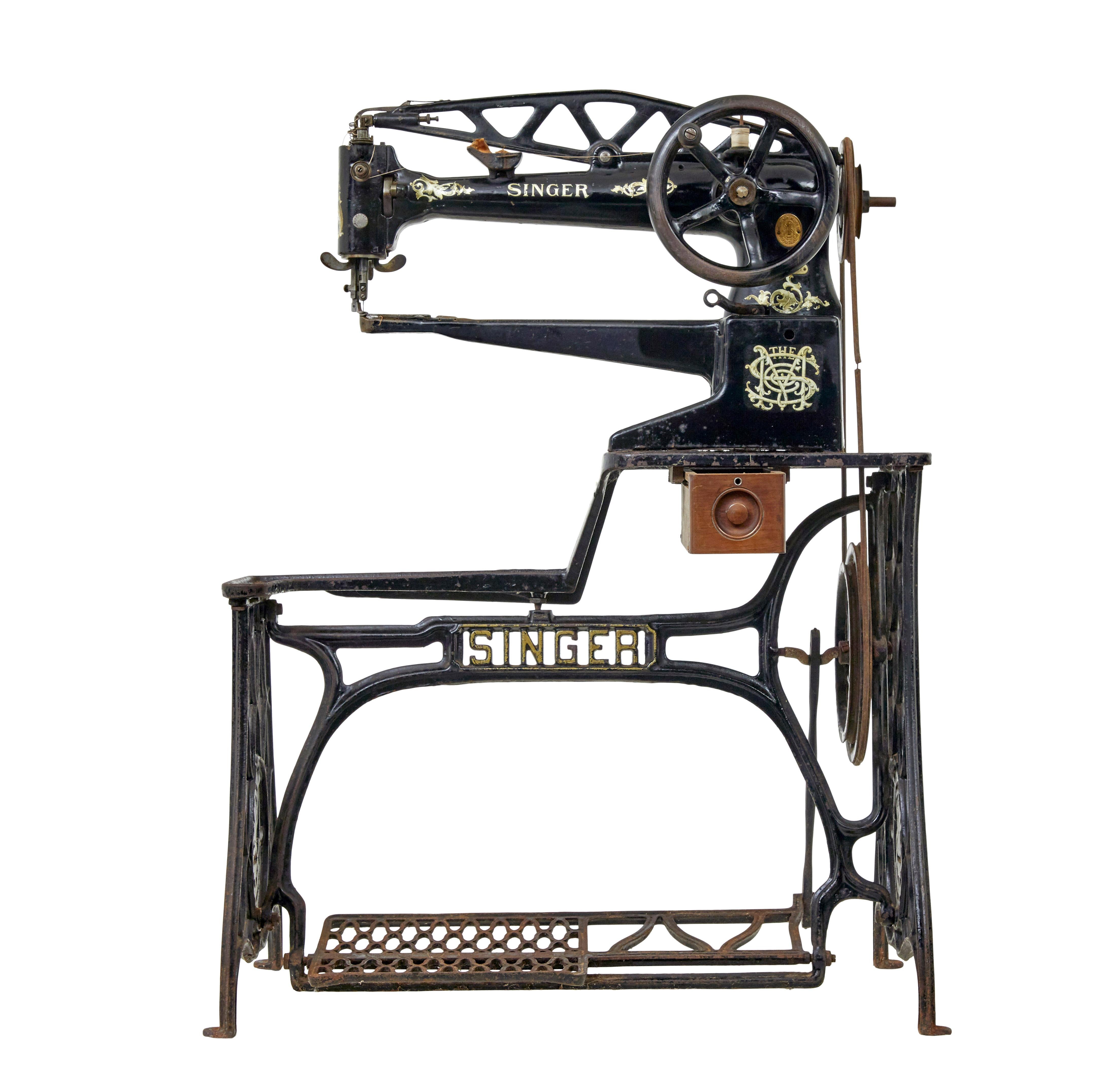 Victorien Machine à coudre Singer en fonte noire d'usine du 19e siècle en vente