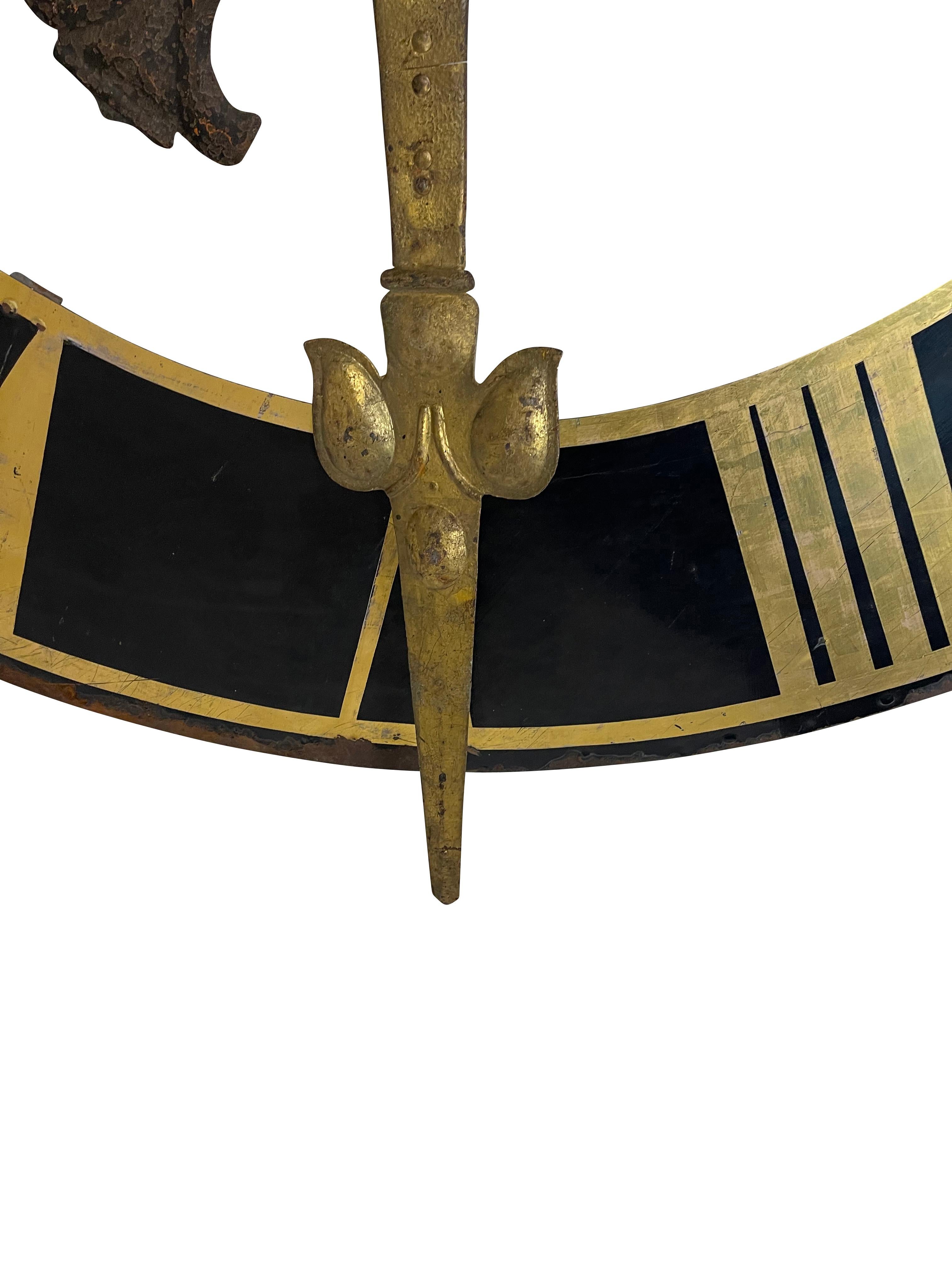 Métal  Face d'horloge d'église noire avec chiffres romains et aiguilles dorés - XIXe siècle en vente