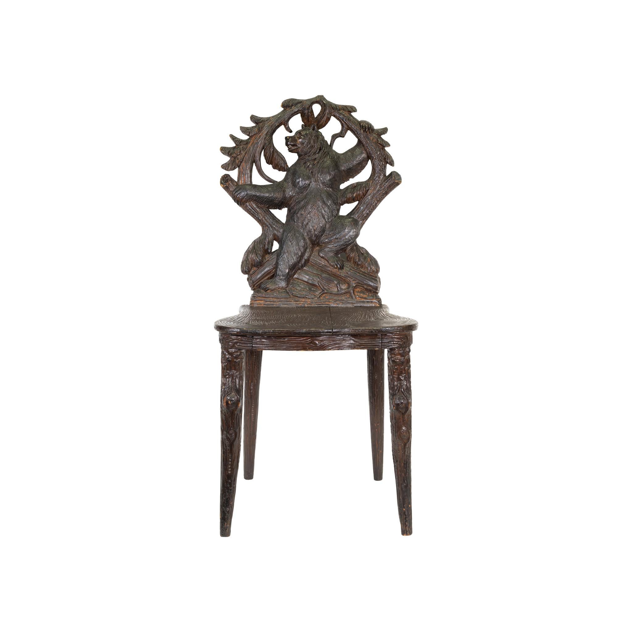 Chaise à ours sculptée en forêt noire du 19e siècle Bon état - En vente à Coeur d'Alene, ID