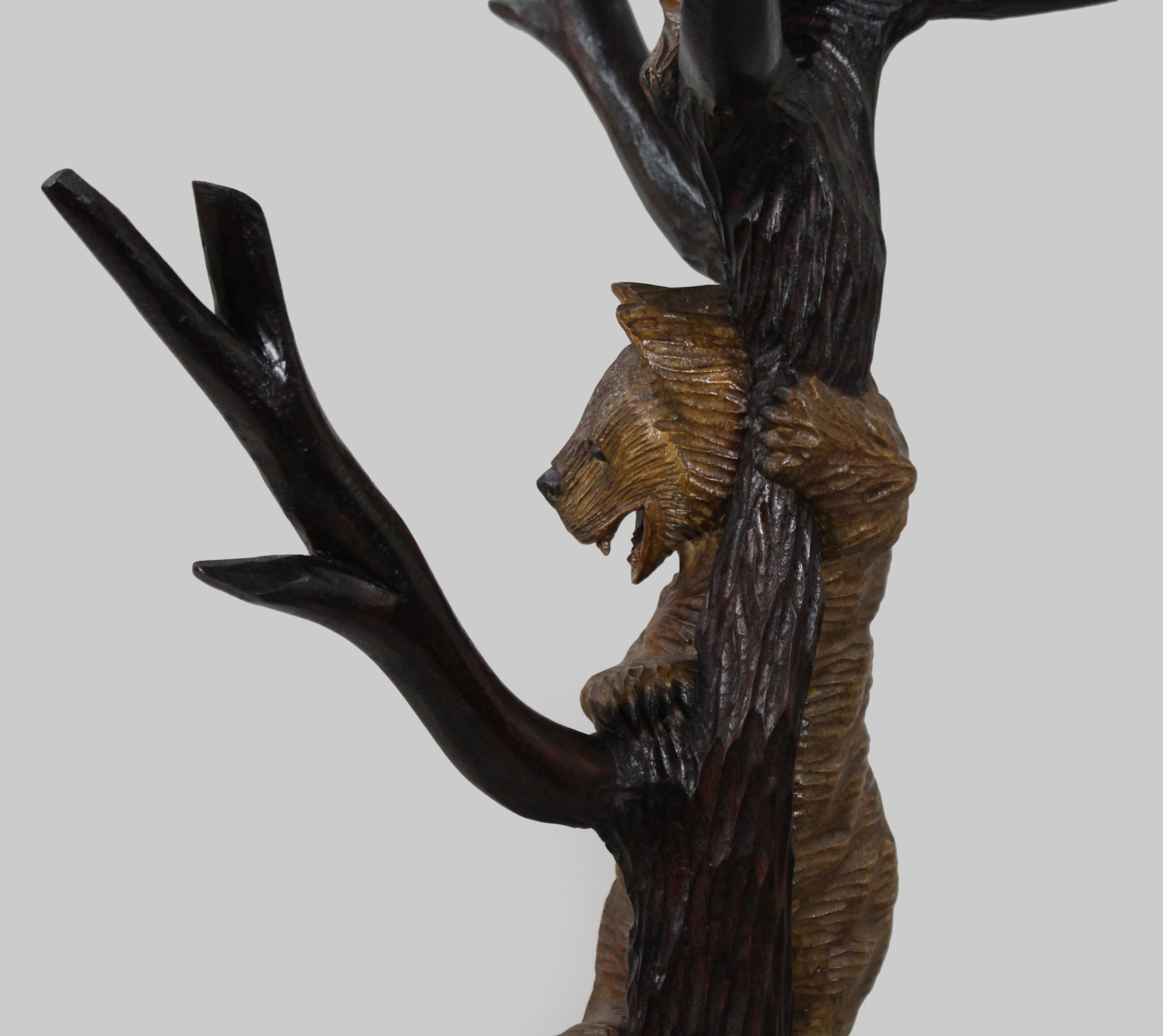 19th Century Black Forest Carved Bear Coat Stand For Sale 6