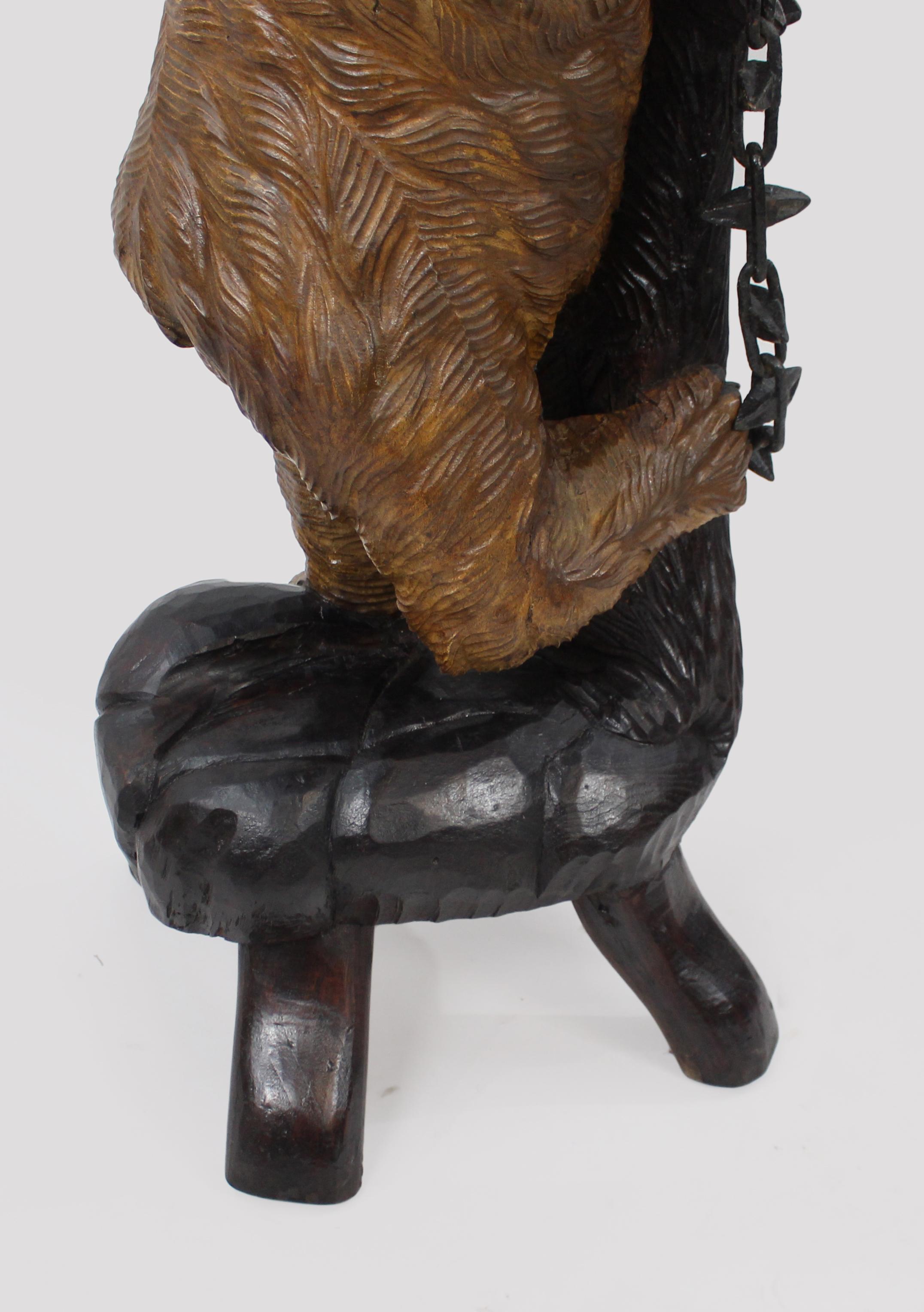 19th Century Black Forest Carved Bear Coat Stand For Sale 8