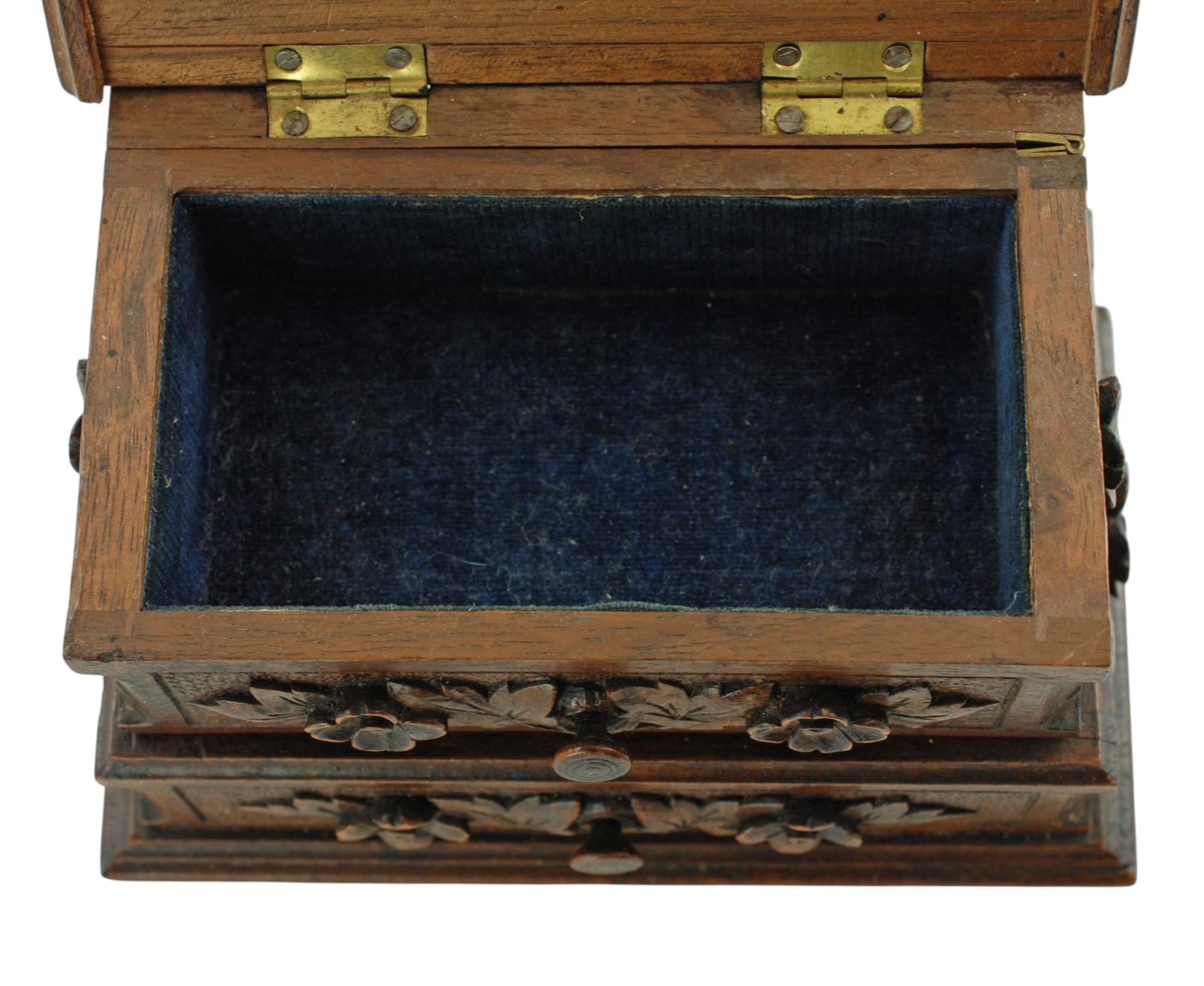 19th Century Black Forest Carved Bear Motif Wood Box with Swing-Out Compartment For Sale 4