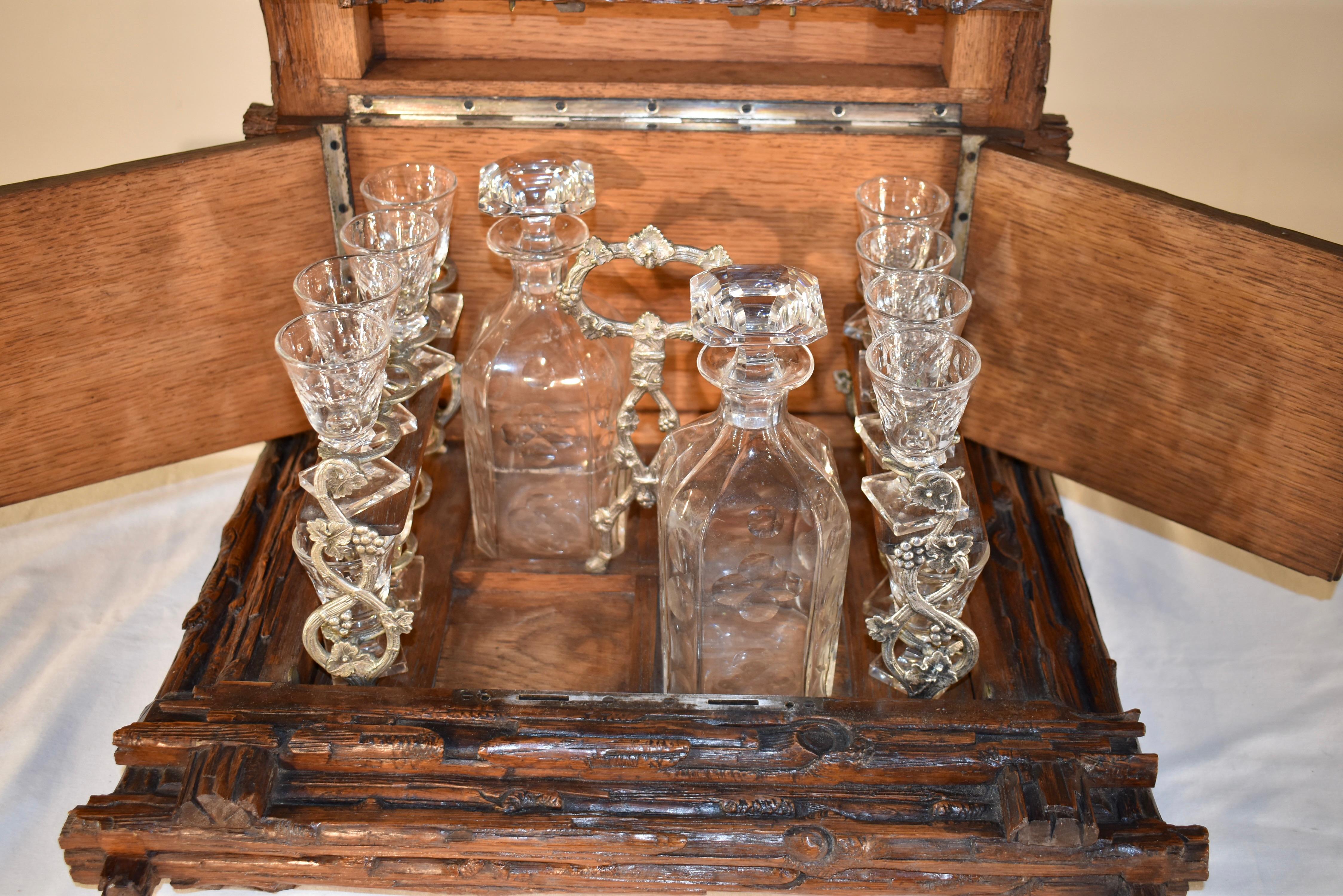 19th Century Black Forest Carved Liquor Box For Sale 2