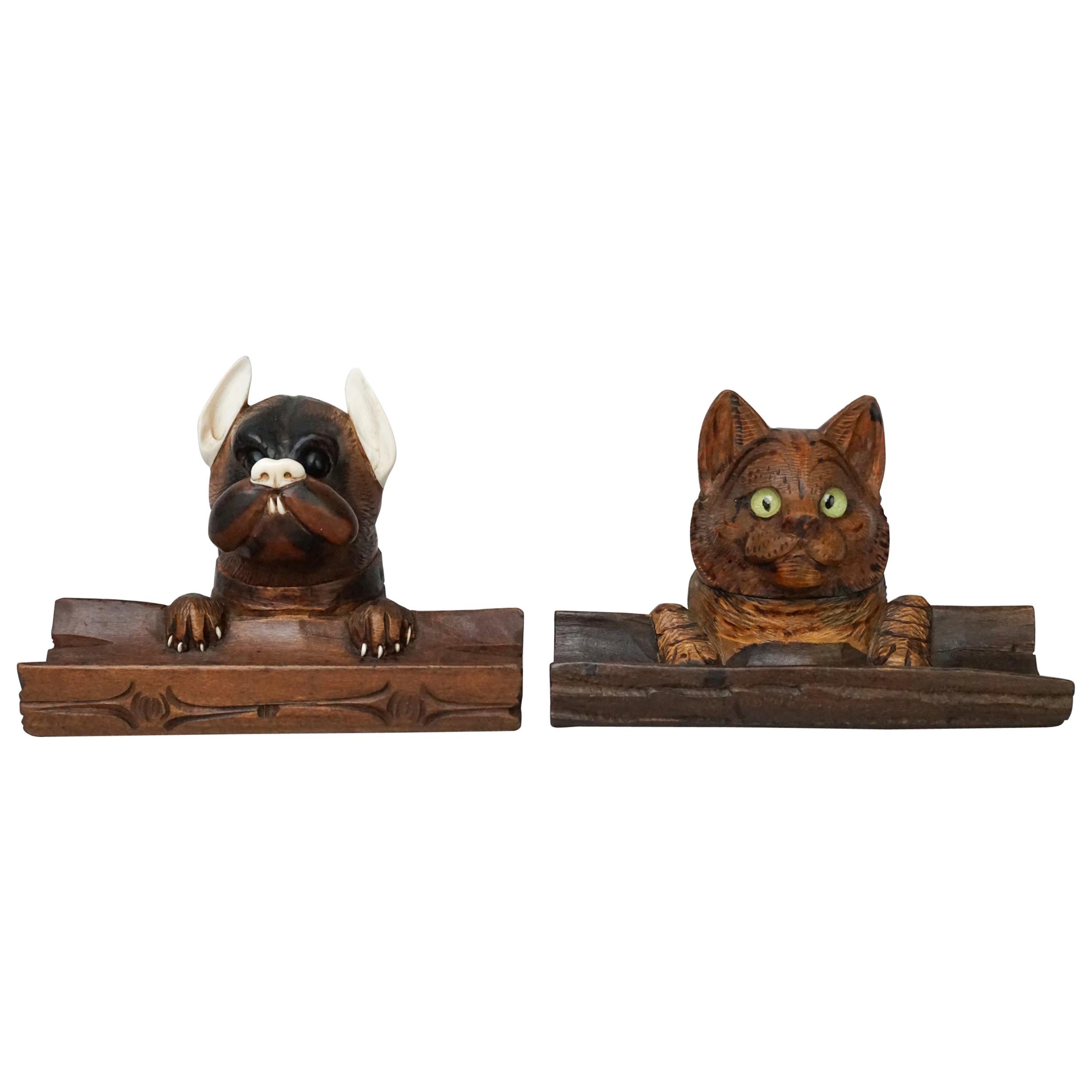 19th Century Black Forest Carved Walnut Dog and Cat Head Inkwells with Pen Rest For Sale