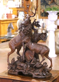 19. Jahrhundert Black Forest geschnitzt Nussbaum Hirsch und Reh Figural Mantel Uhr