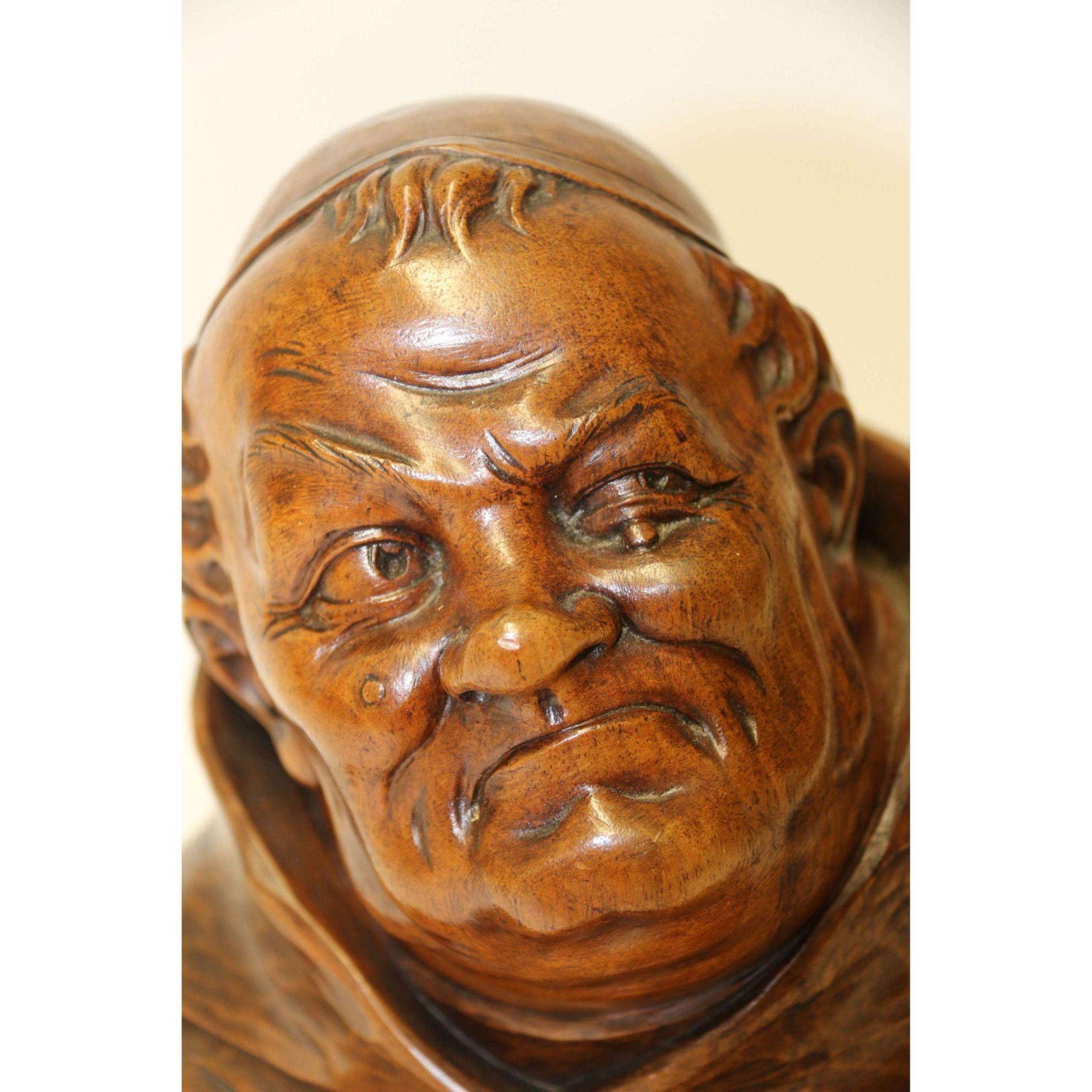 19th Century Black Forest Carved Walnut Study of a Monk, German, circa 1890 For Sale 8