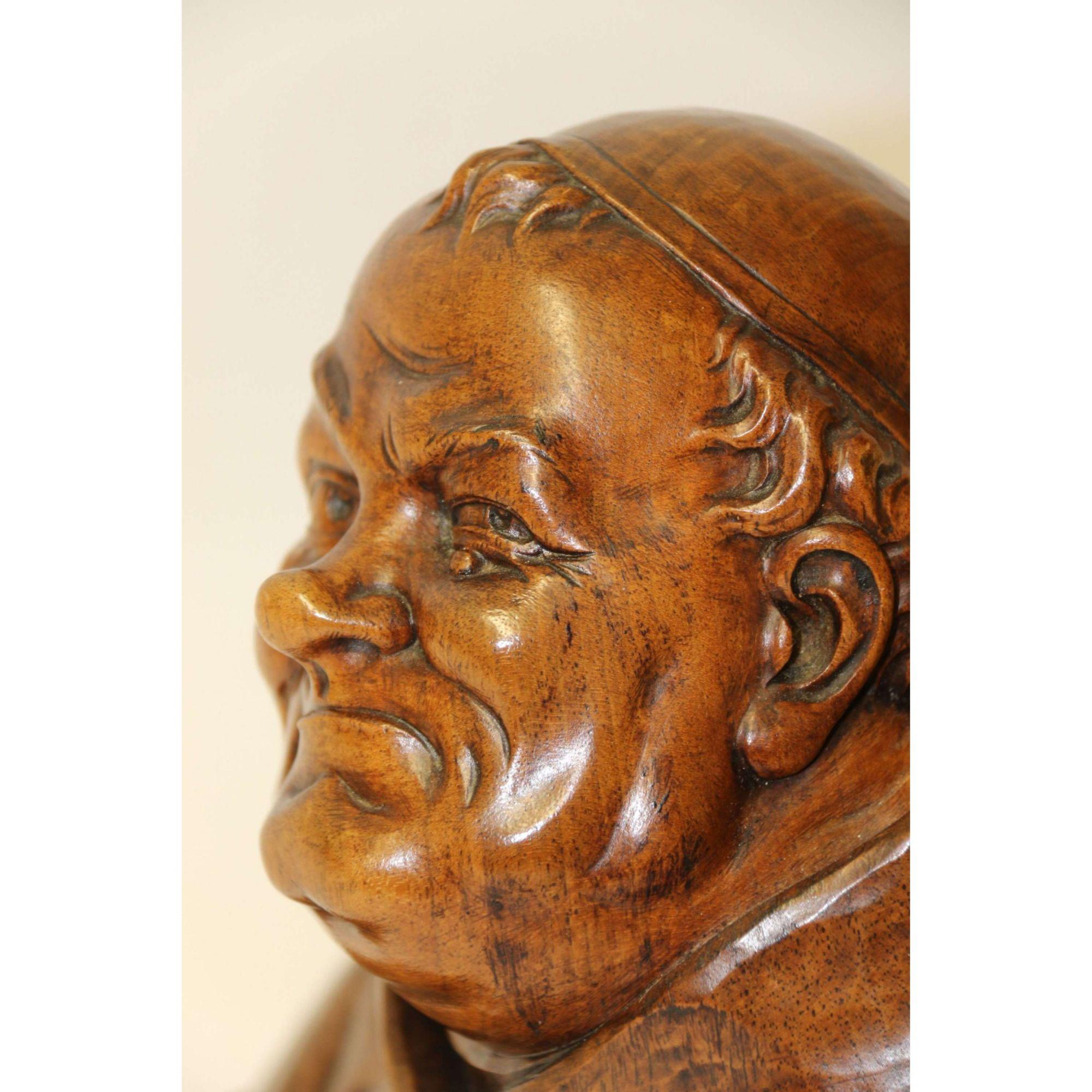 19th Century Black Forest Carved Walnut Study of a Monk, German, circa 1890 For Sale 9