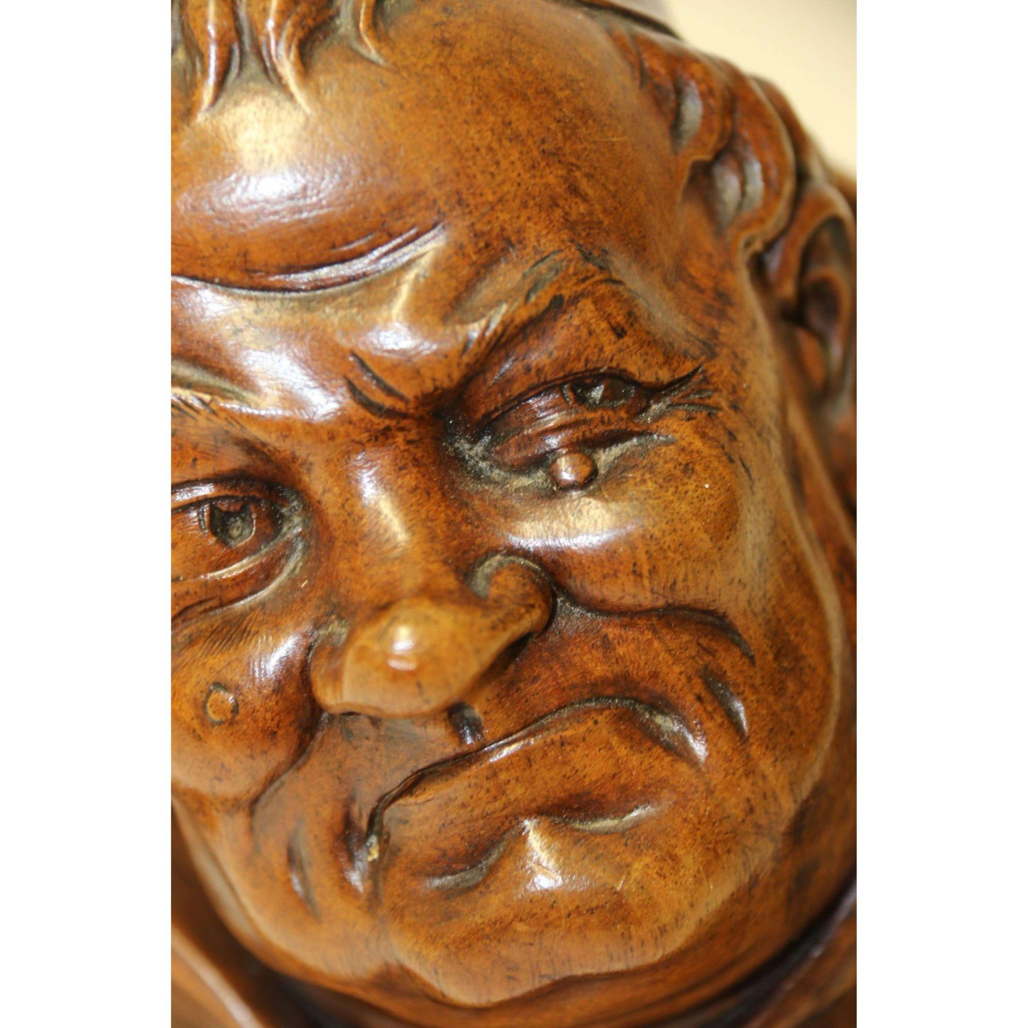 19th Century Black Forest Carved Walnut Study of a Monk, German, circa 1890 For Sale 10