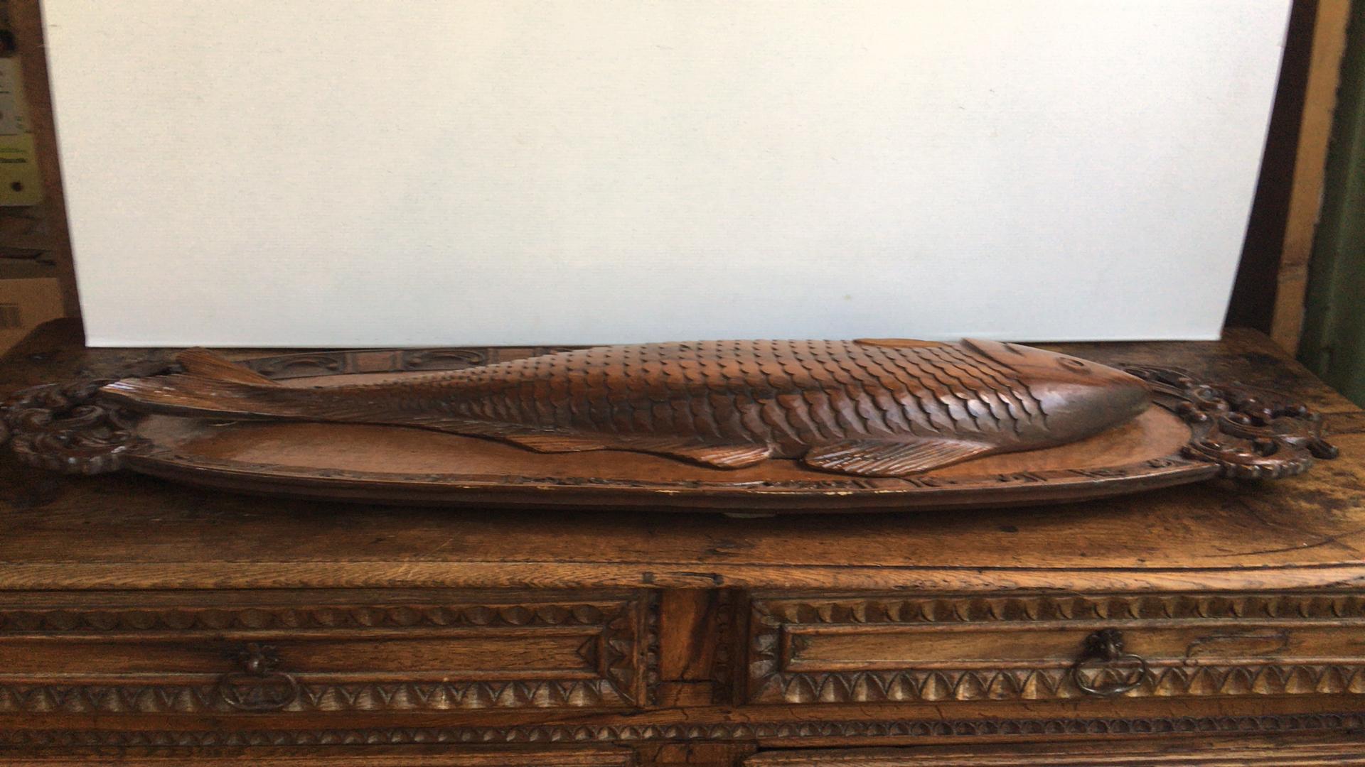 19th Century Black Forest Carved Wood Fish Trophy Wall Plaque In Good Condition For Sale In Austin, TX