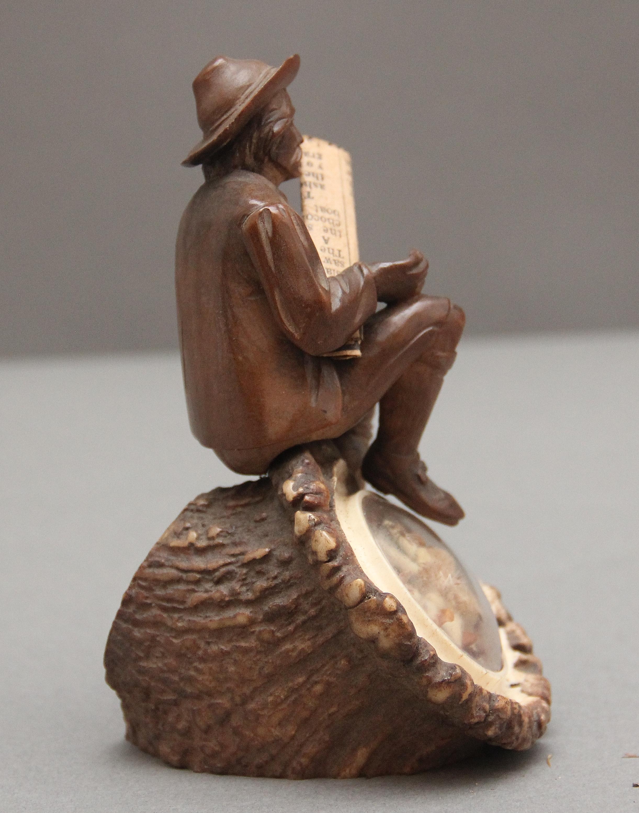 Noce Scultura Black Forest del XIX secolo in vendita