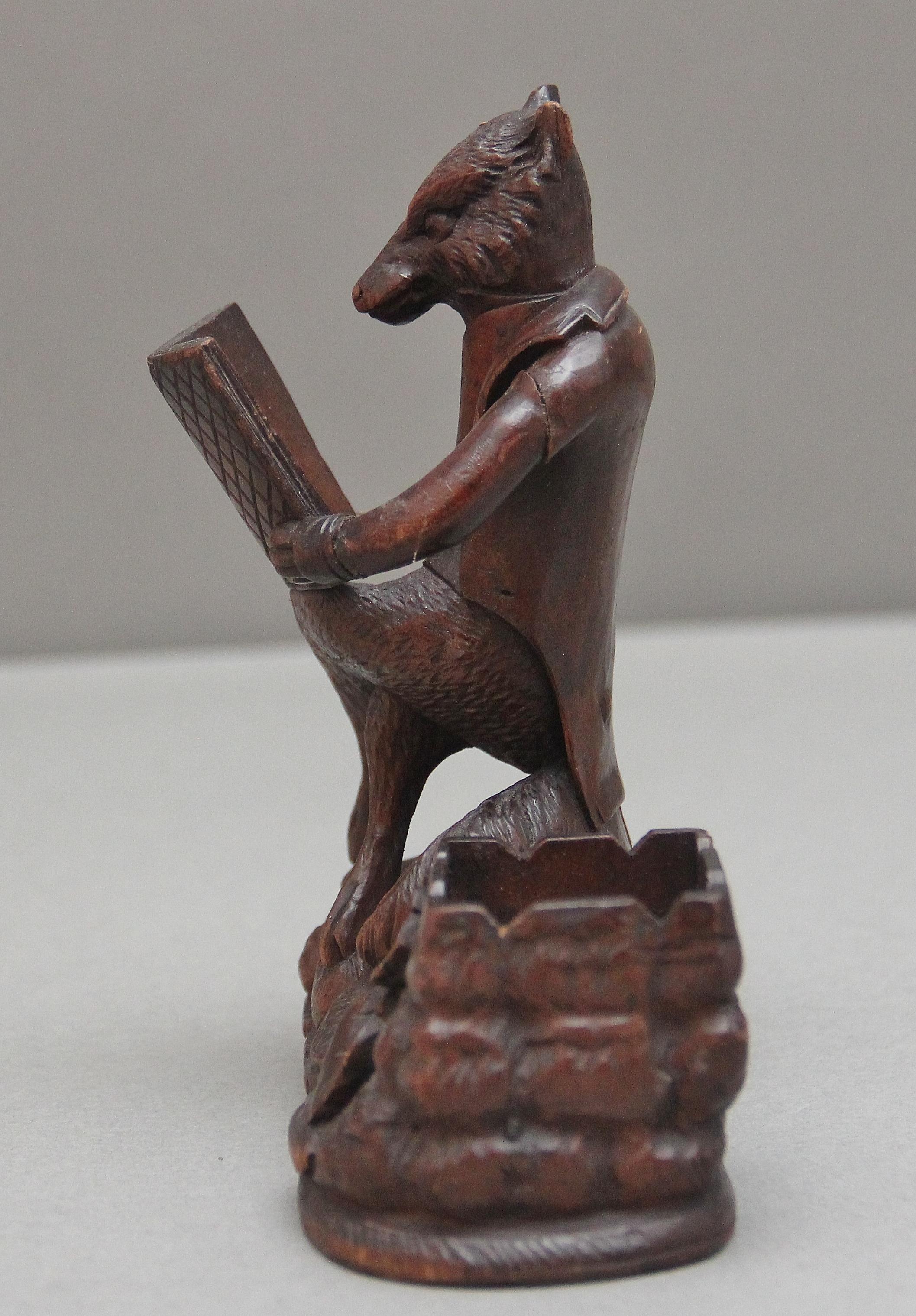 Renard sculpté en forêt noire du 19e siècle Bon état - En vente à Martlesham, GB