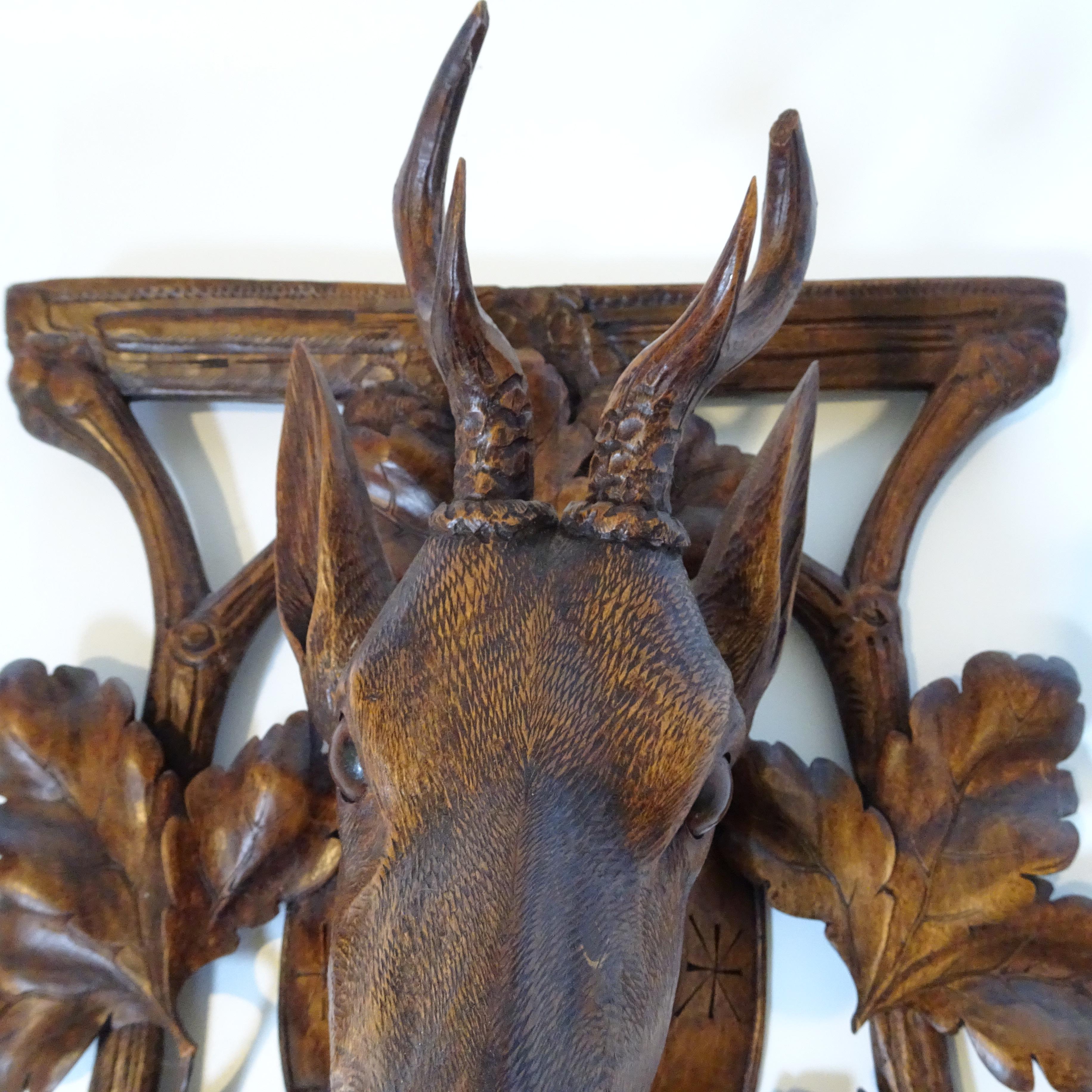 19th Century Black Forest Carving of Deer Head In Good Condition For Sale In Nashville, TN