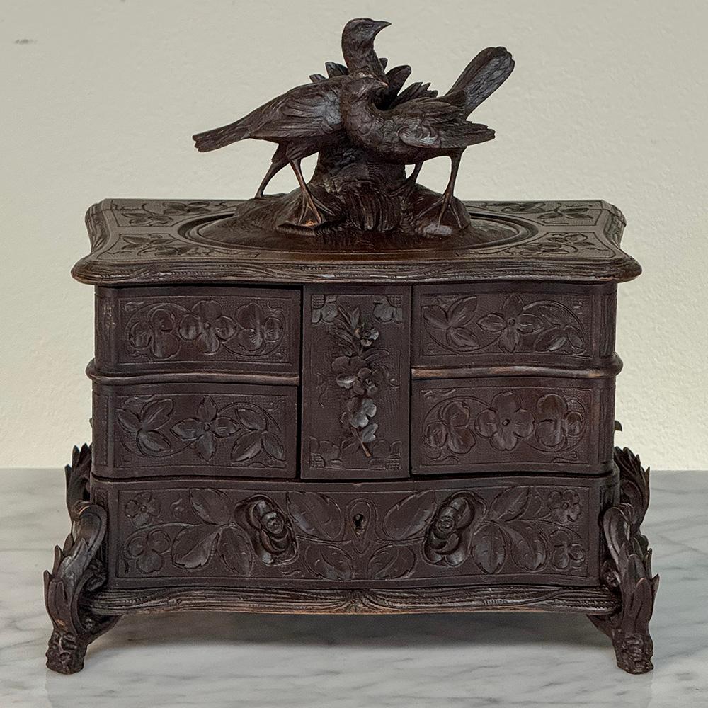 19th Century Black Forest Hand-Carved Jewelry Box In Good Condition For Sale In Dallas, TX
