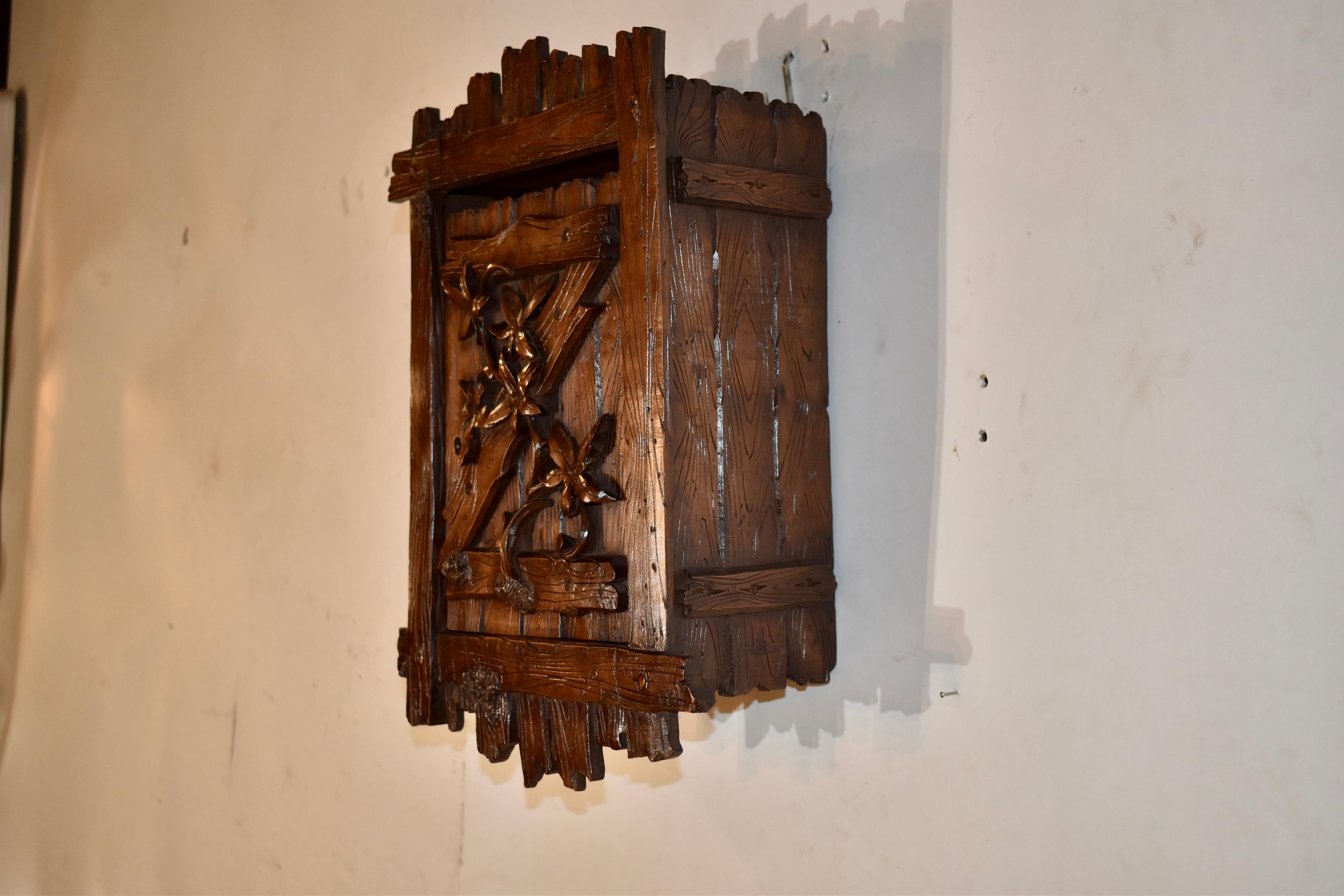 19th Century Black Forest Hanging Wall Box For Sale 1