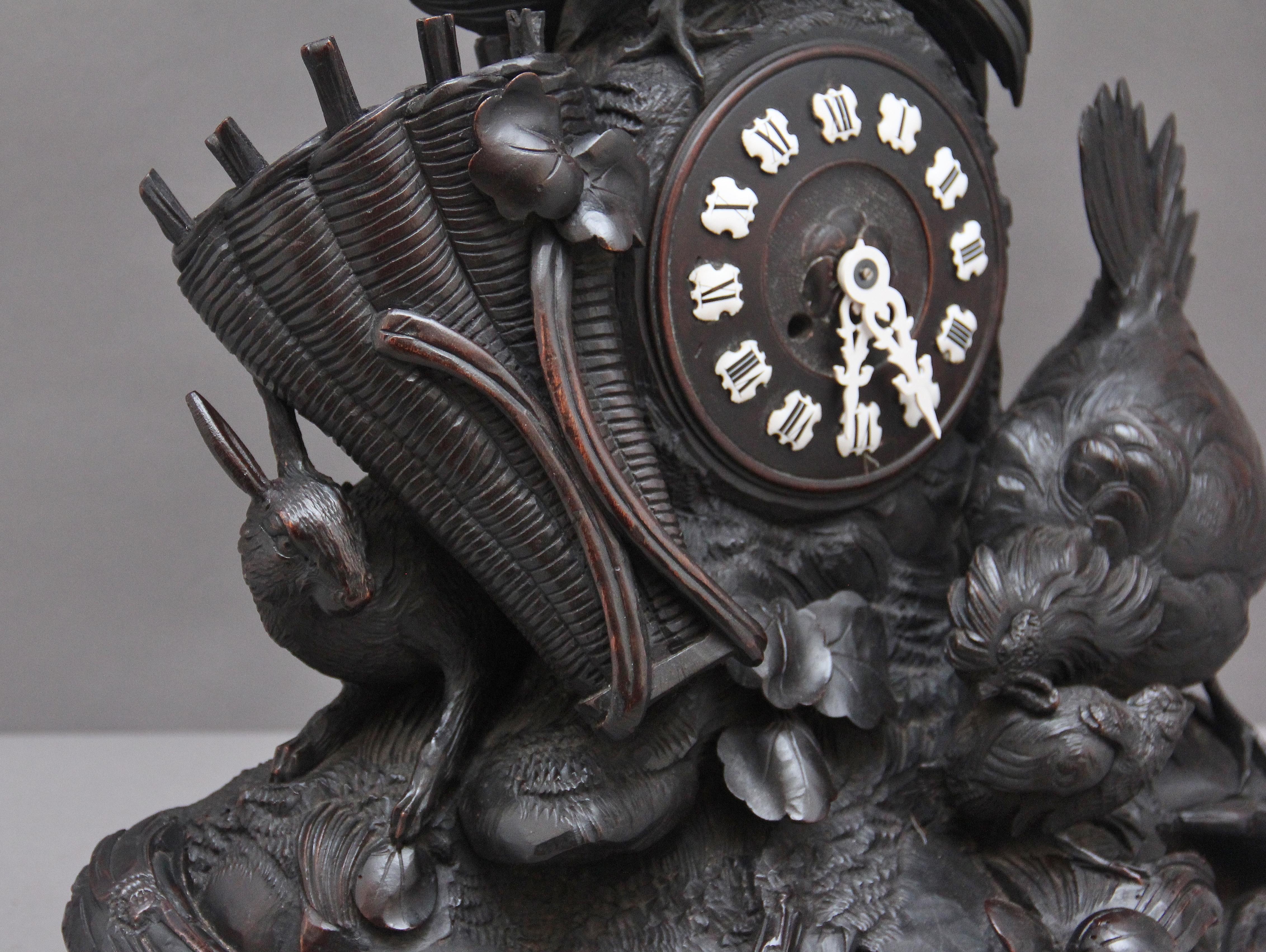 Horloge de cheminée du 19ème siècle Black Forest en vente 3