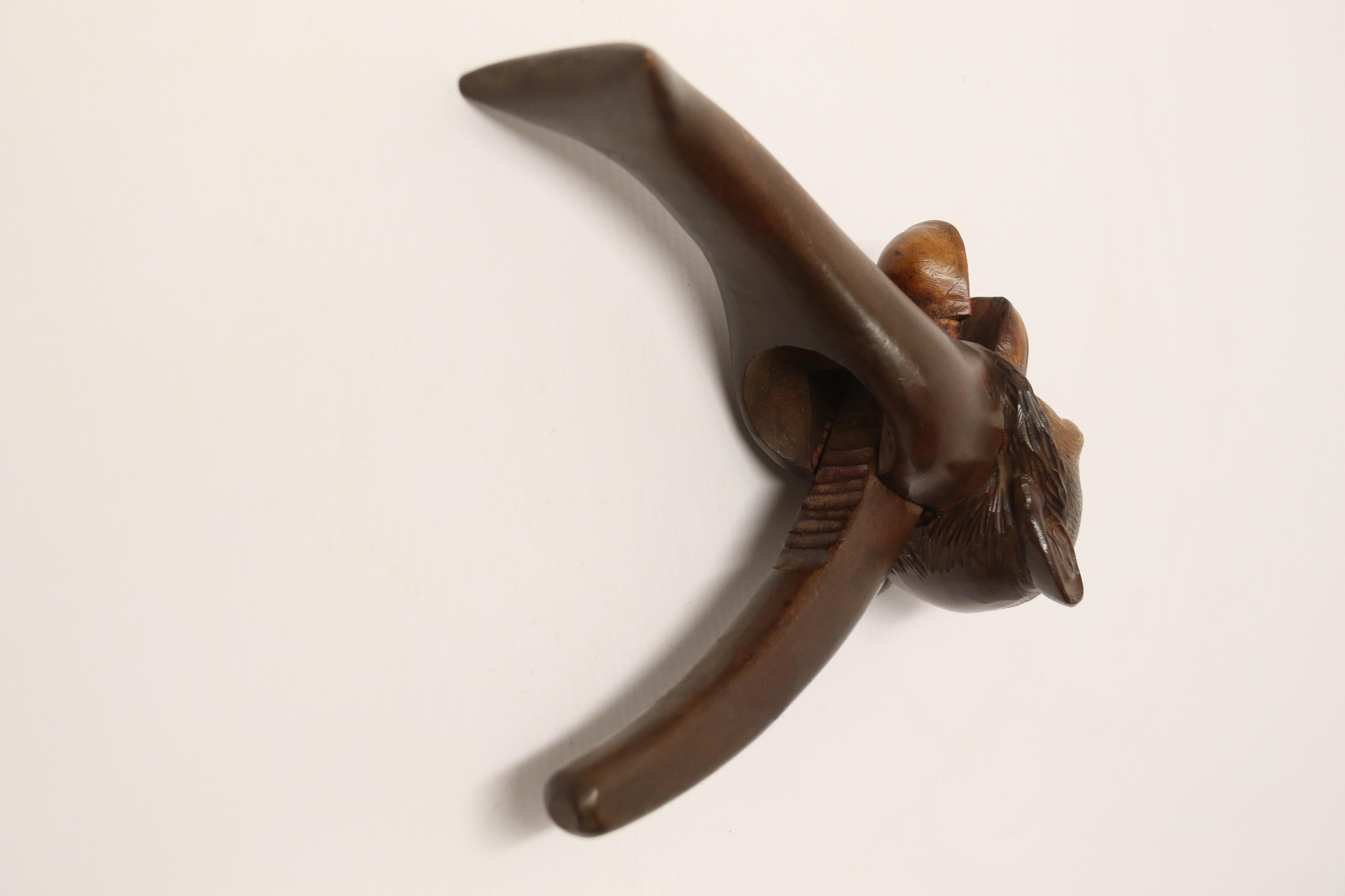 Casse-noisette du XIXe siècle de Black Forest en forme de singe, vers 1890 en vente 5