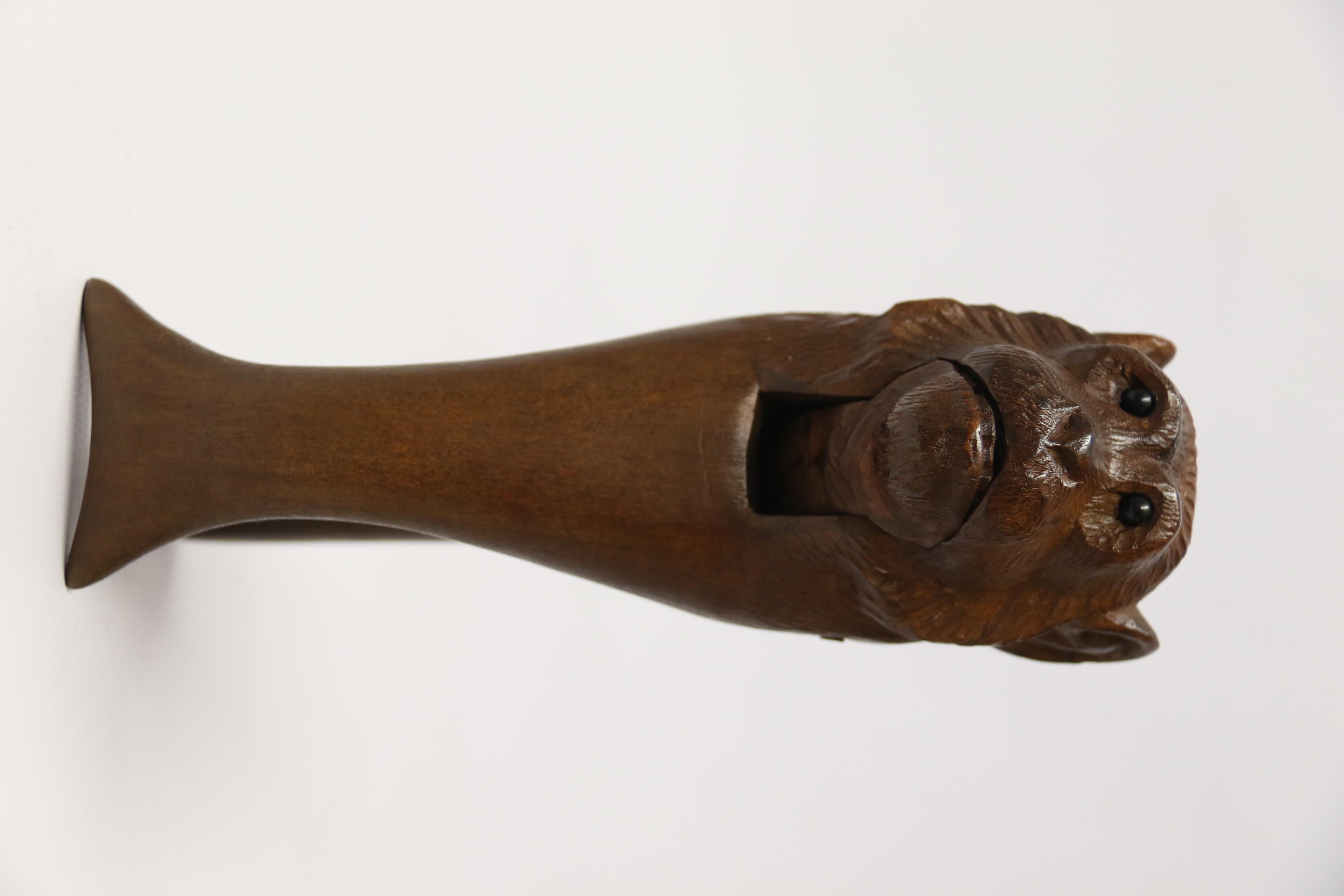 19th Century Black Forest Nutcracker in the Form of a Monkey, circa 1890 For Sale 6