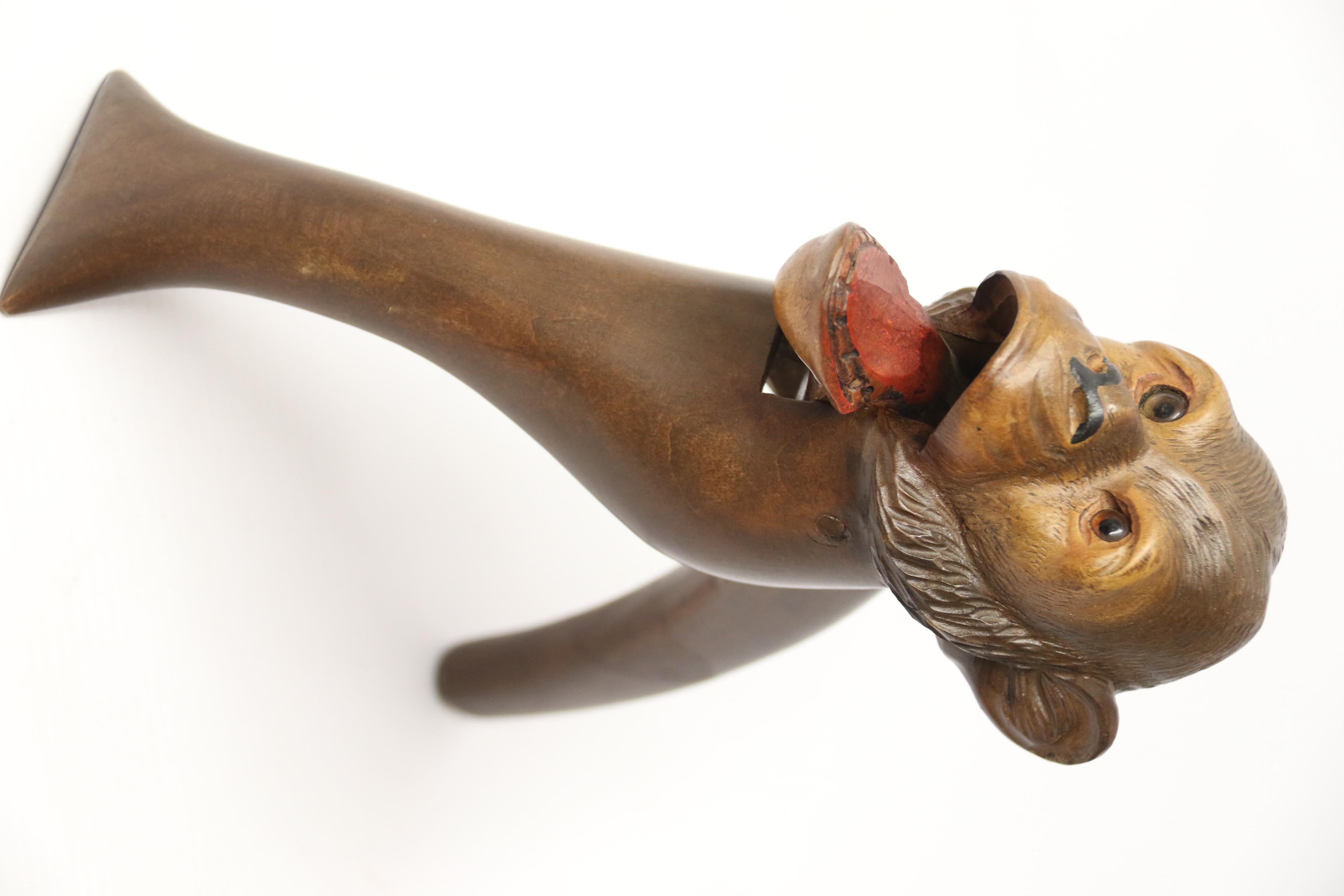 19th Century Black Forest Nutcracker in the Form of a Monkey, circa 1890 In Good Condition In Central England, GB