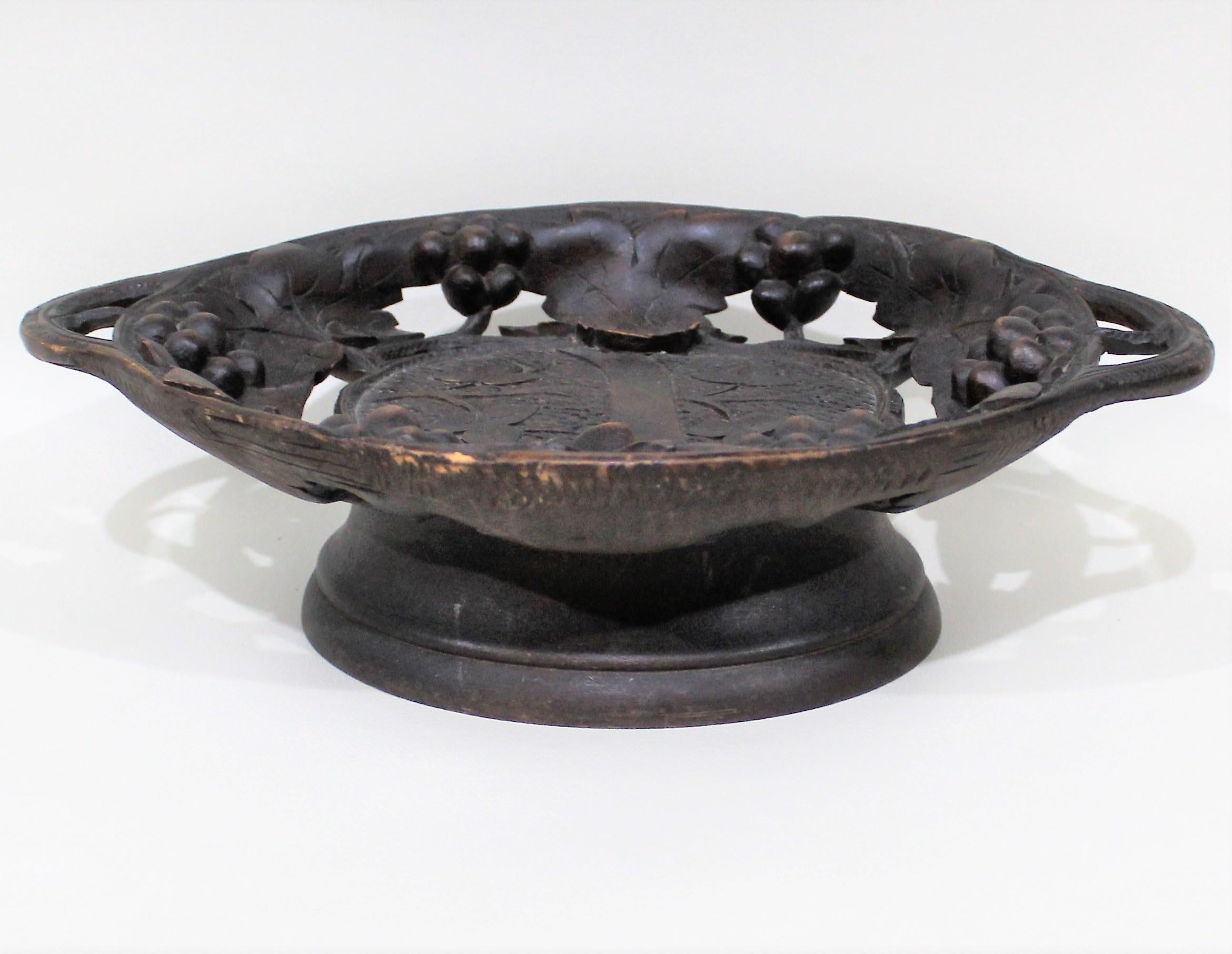 Walnut 19th Century Black Forest Pierced Oak Carved Tray or Bowl For Sale