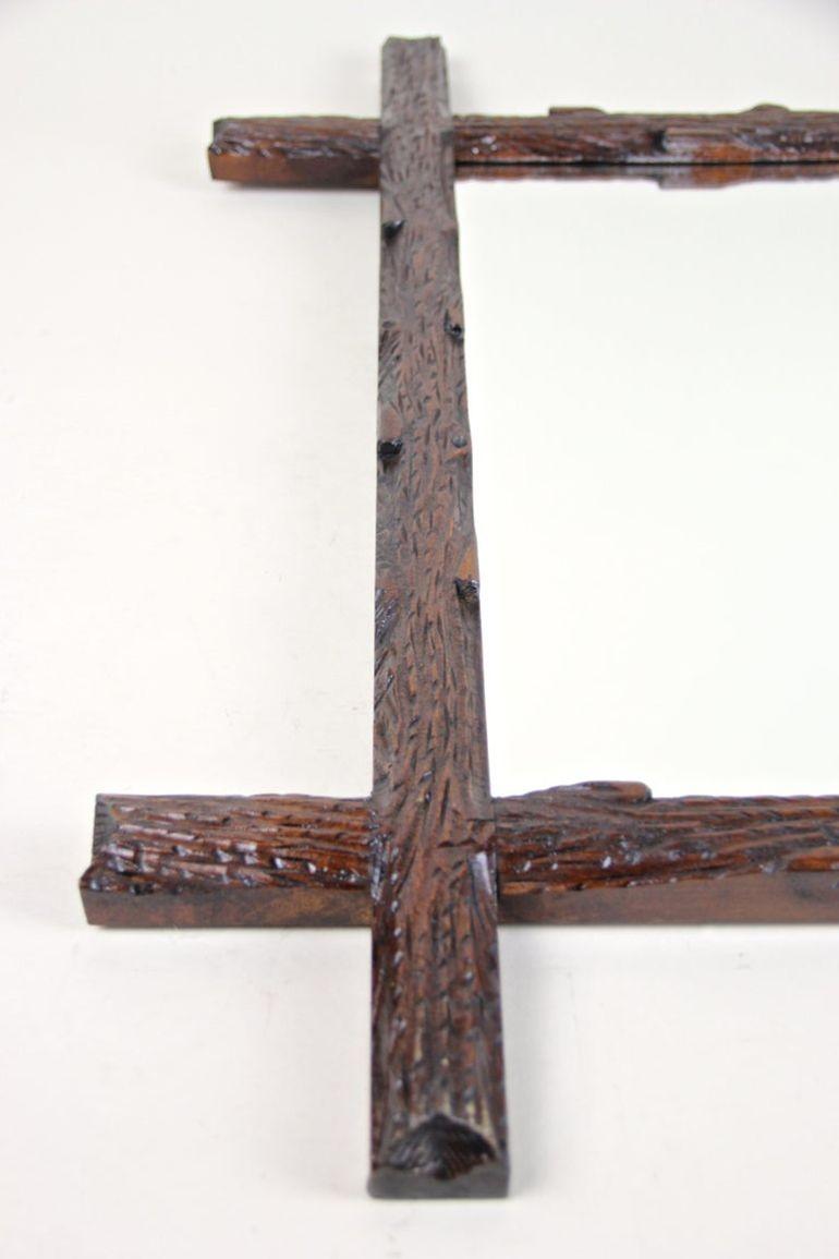 Espejo rústico de pared Black Forest del siglo XIX, tallado a mano, Austria, hacia 1880 en venta 5