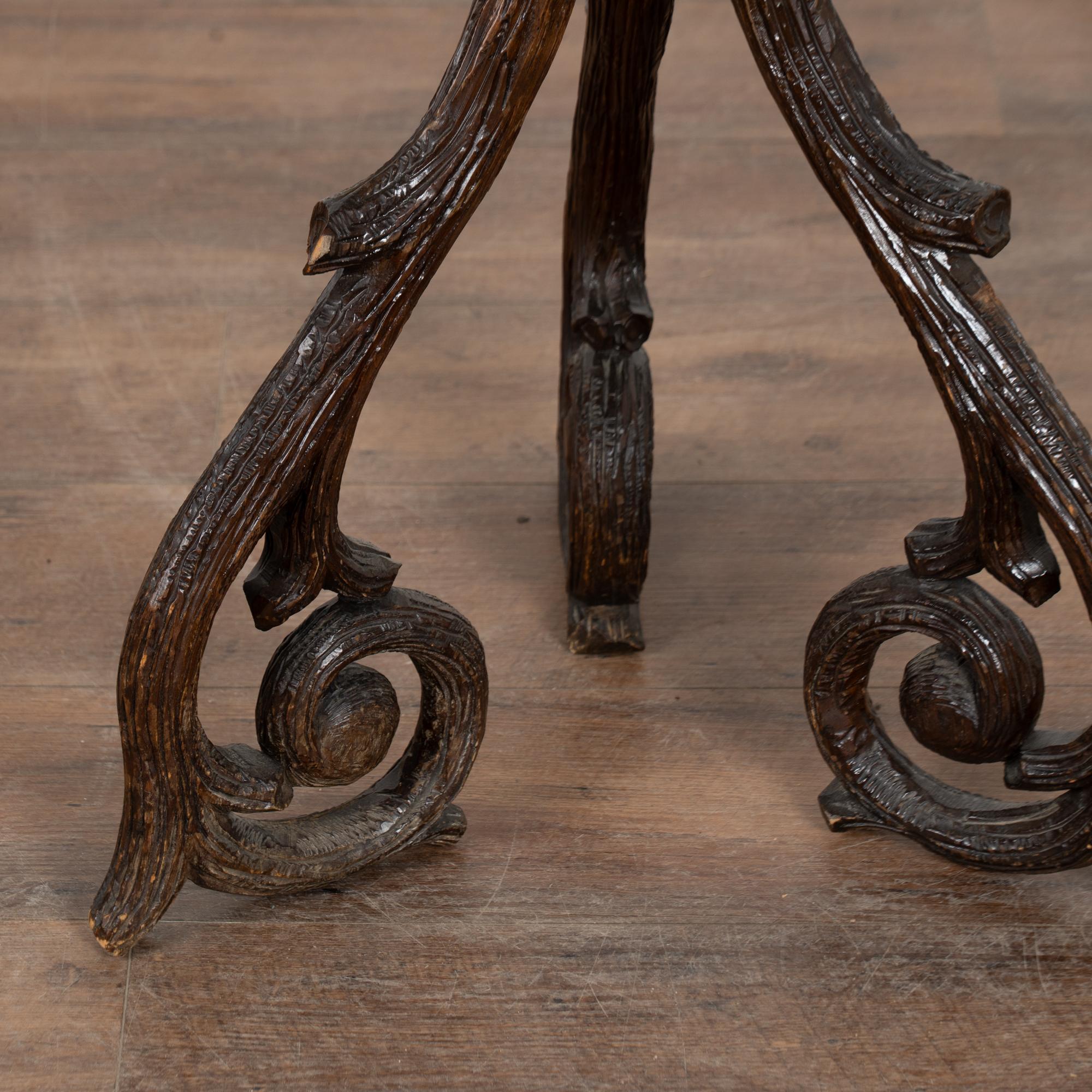Jardinière sculptée du 19e siècle, style Black Forest, Suède en vente 4