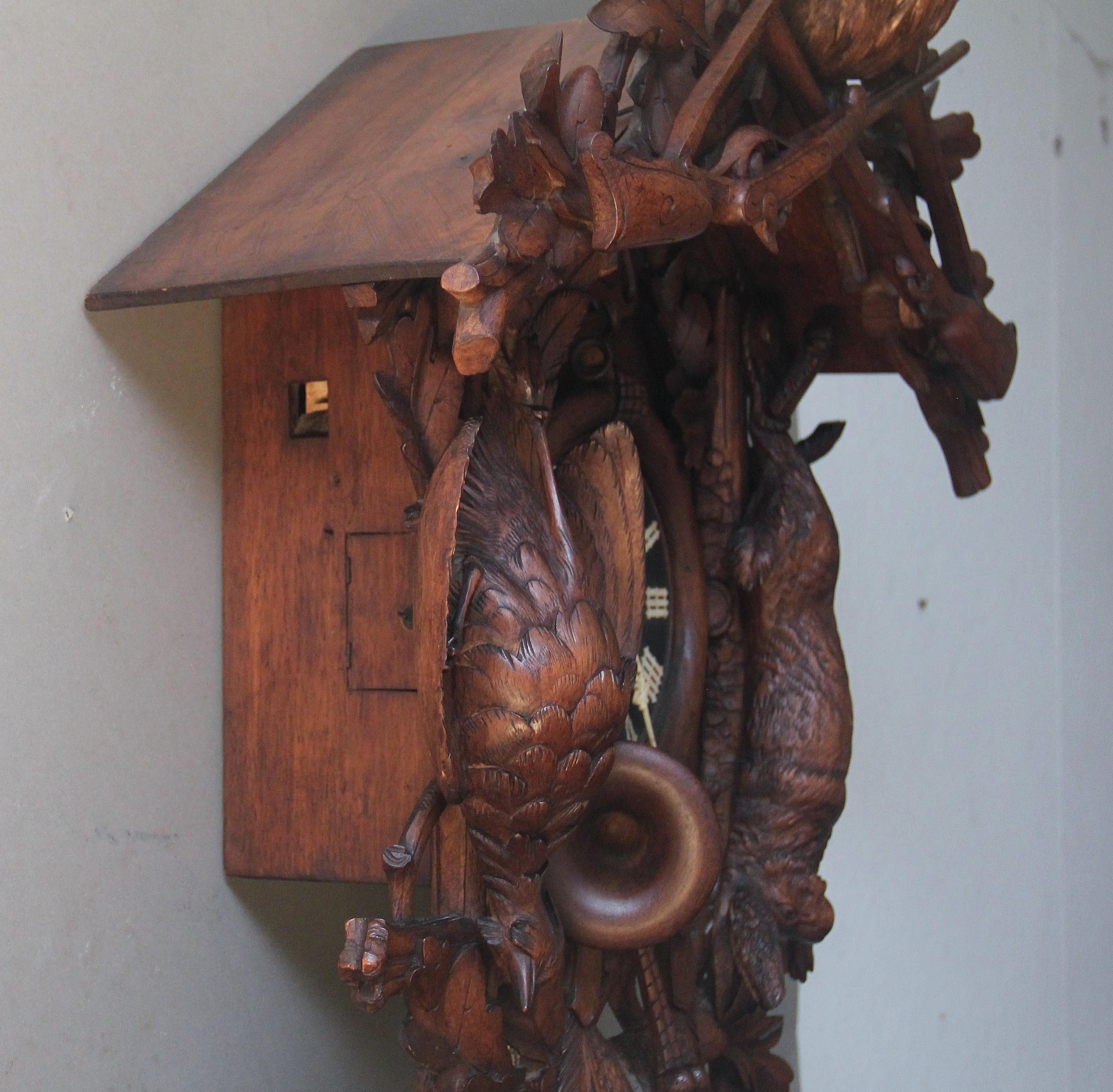 19th Century black forest walnut cuckoo clock For Sale 8