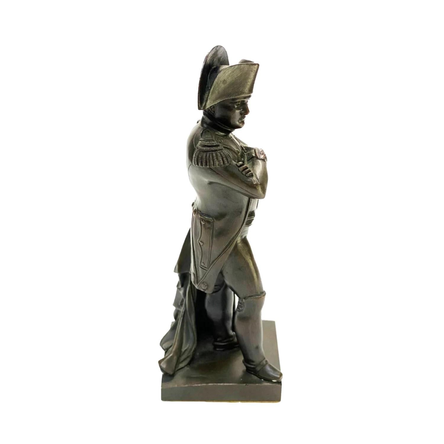Escultura de Bronce Patinado Napoleón Bonaparte Vintage Francés del Siglo XIX Hecho a mano