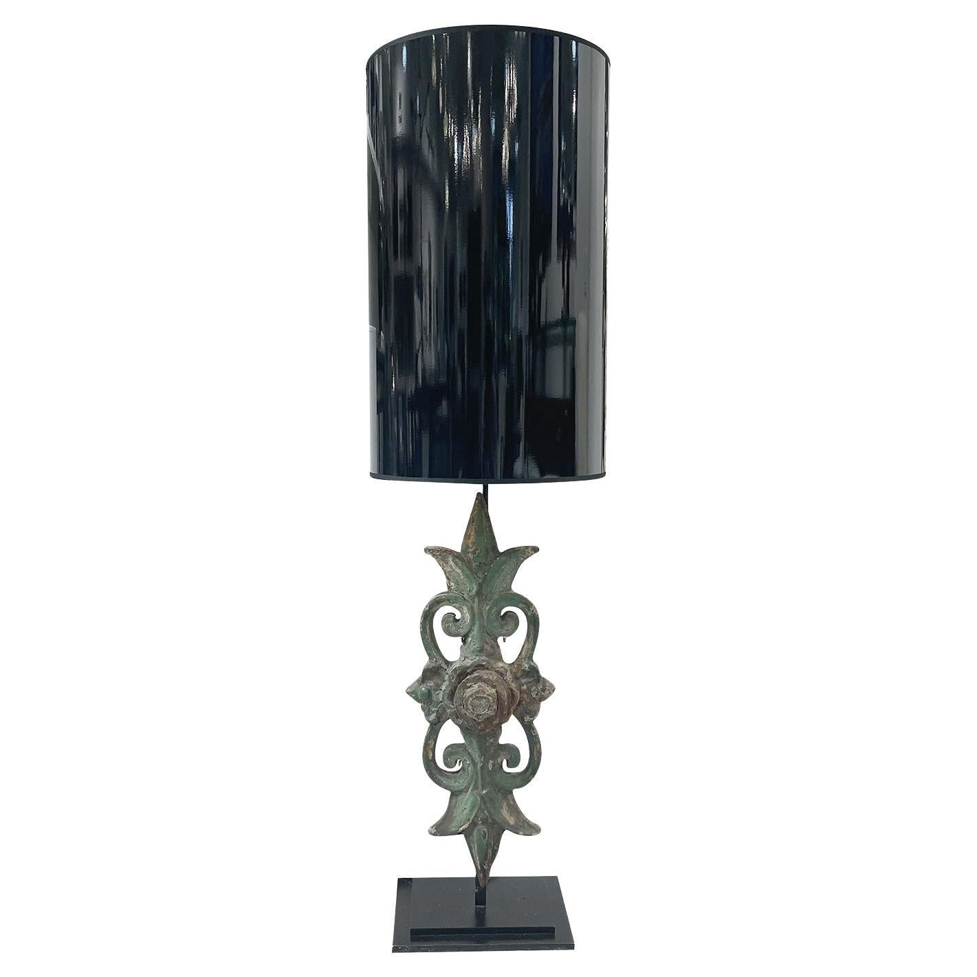 19th Century Black French Sculptural Iron Floor Lamp - Antique Light For Sale
