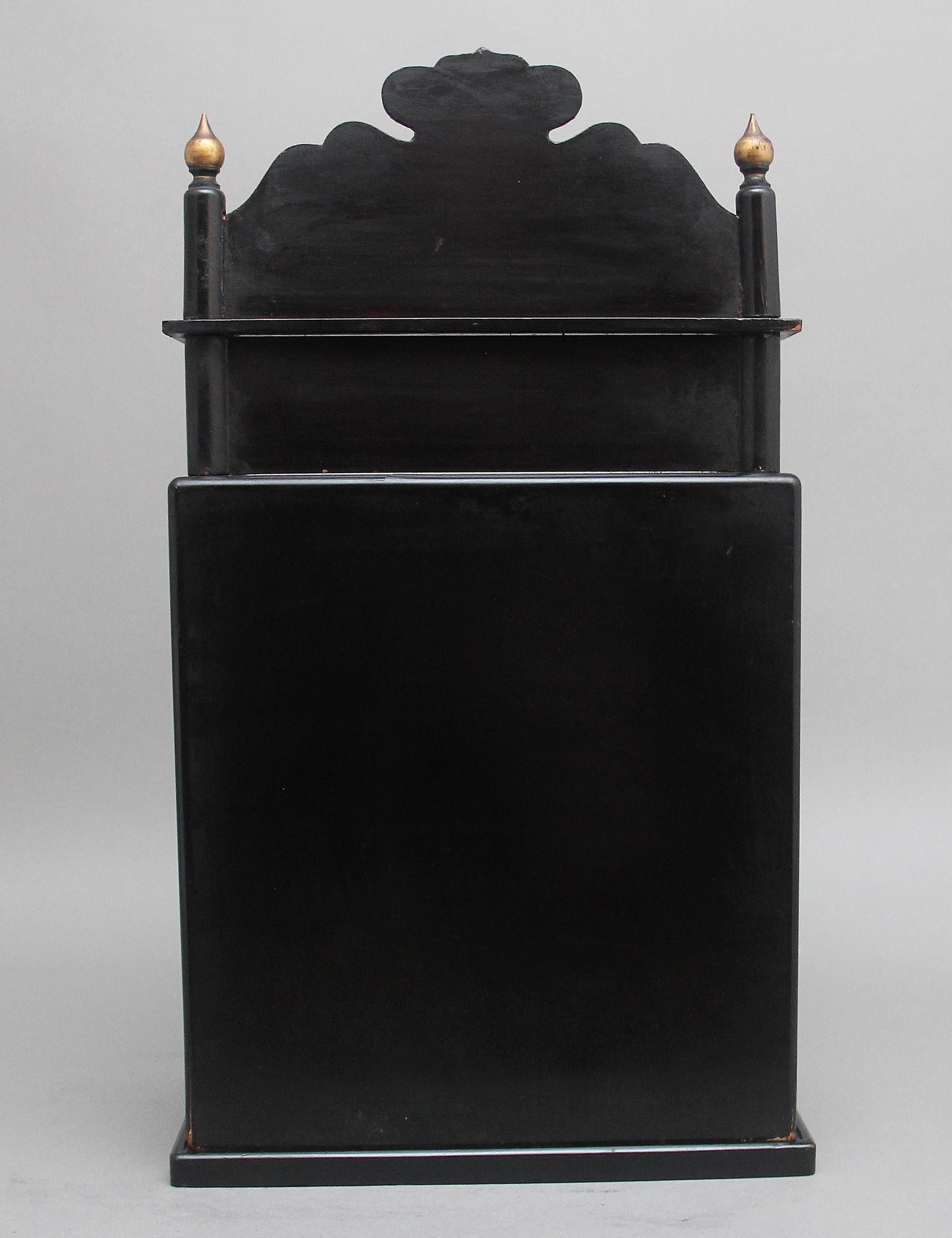 19th Century black lacquered and painted table cabinet For Sale 3