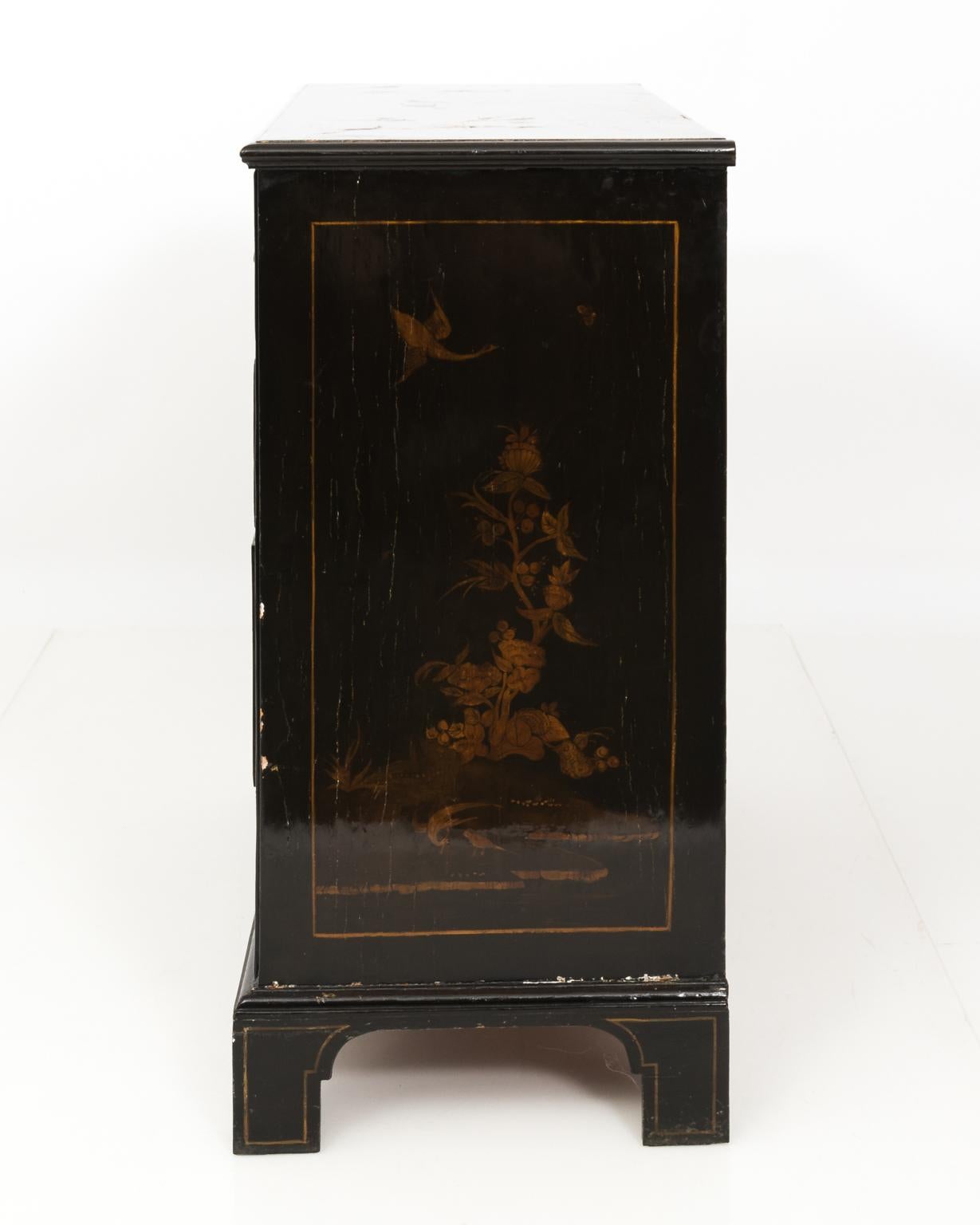 19th Century Black Lacquered Japanese Chest of Drawers 8