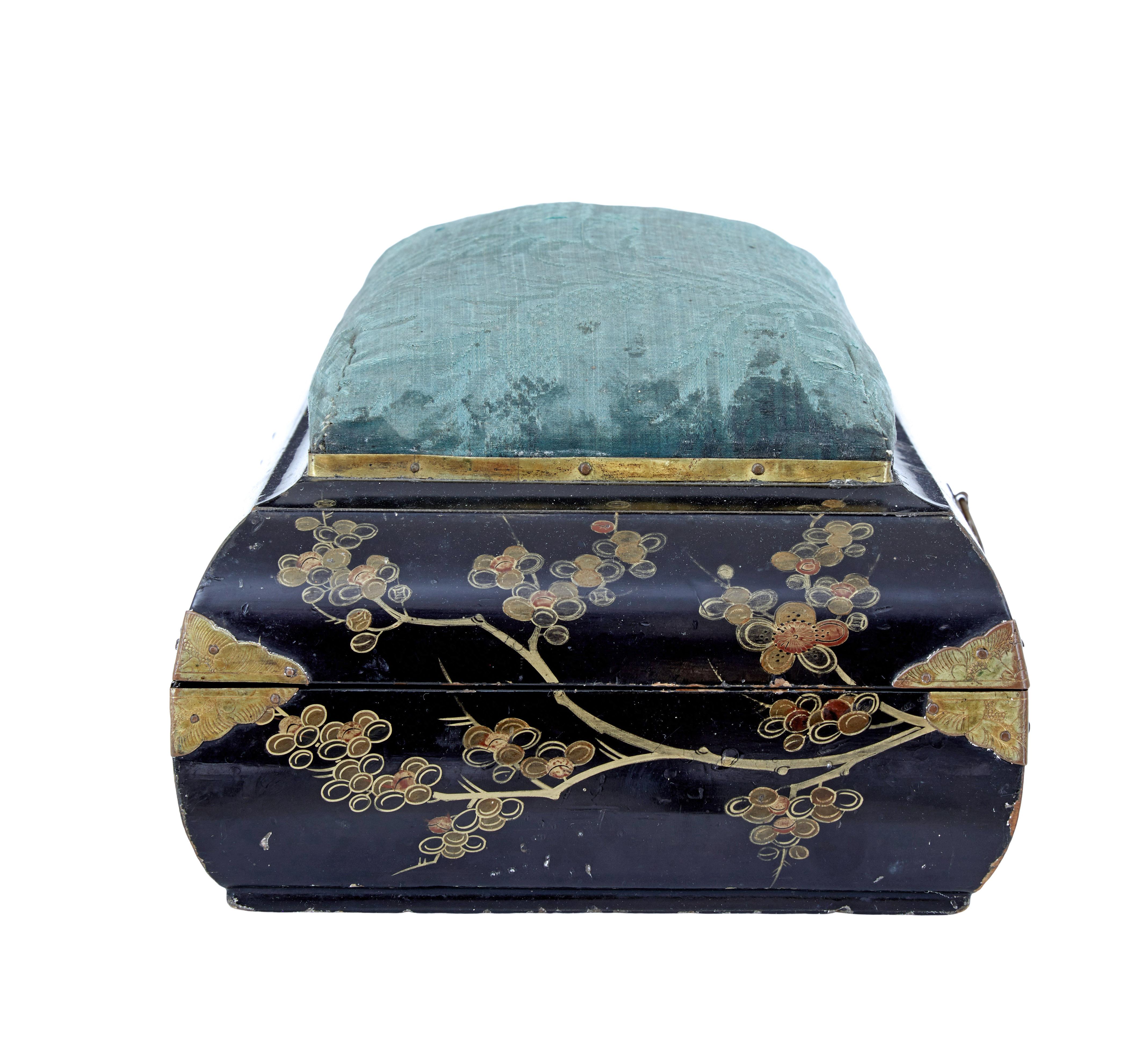 19th Century Black Lacquered Jewellery Box 4