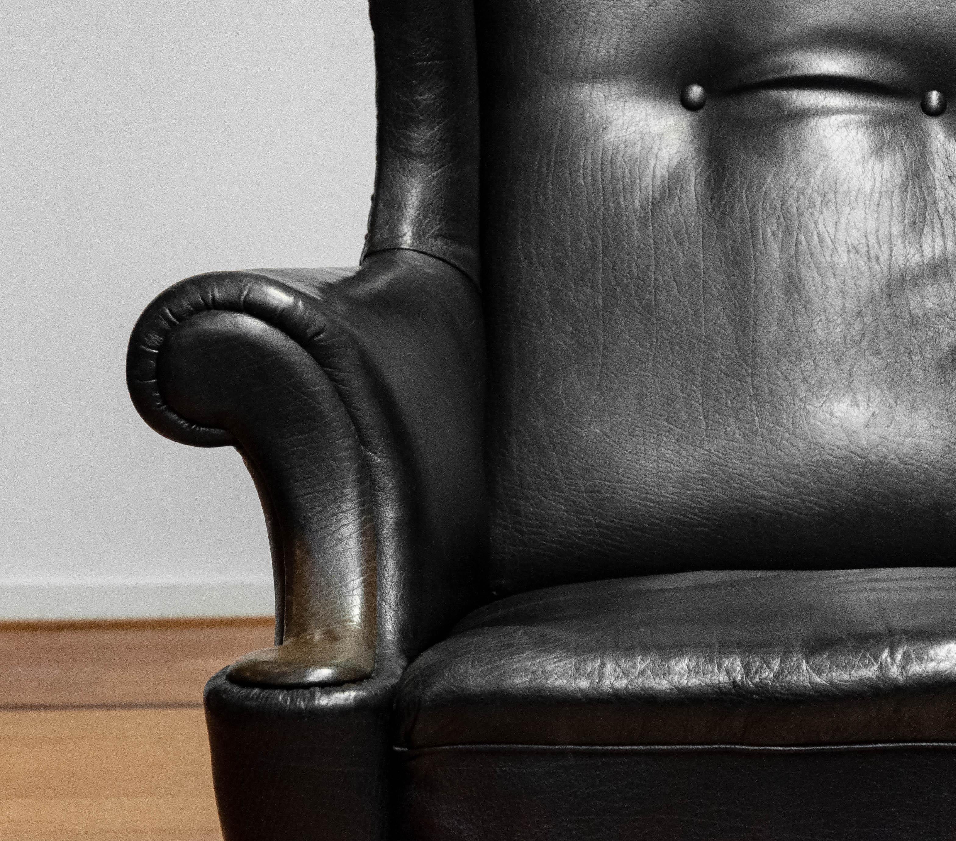 19th Century Black Leather Chippendale Wingback Chair With Claw And Ball Feet For Sale 1
