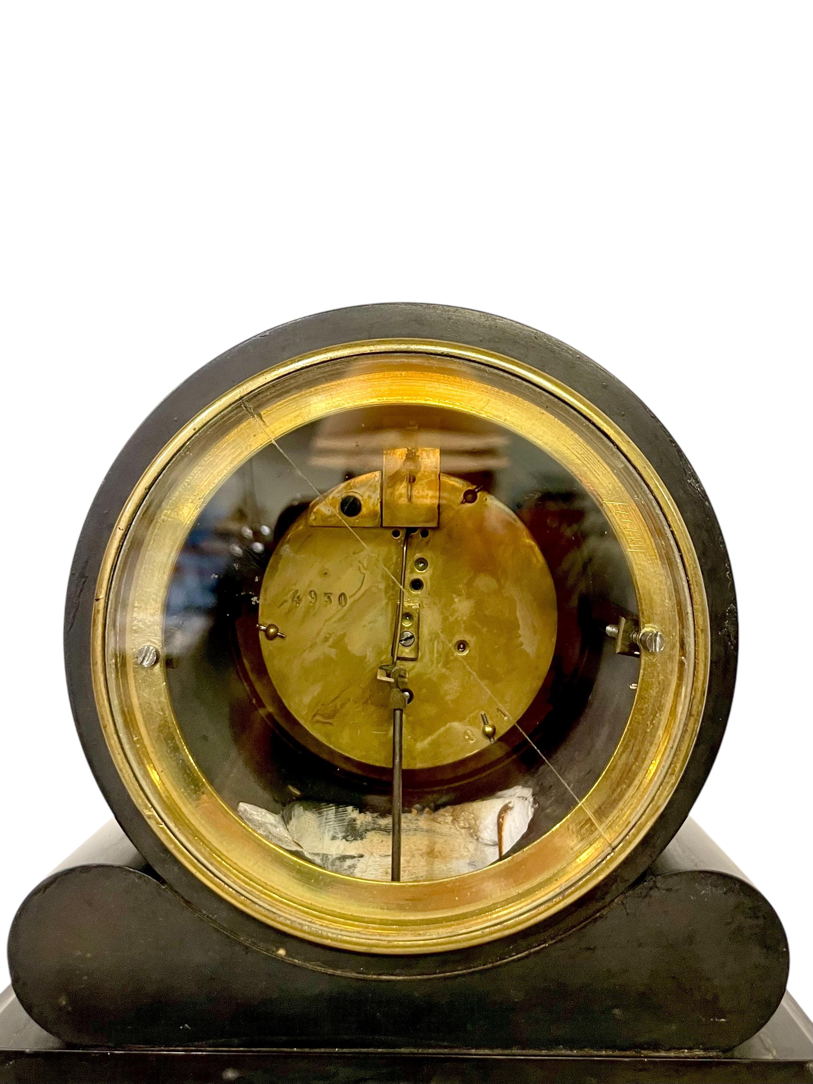 19th Century Black Marble Mantel Clock In Good Condition For Sale In LA CIOTAT, FR