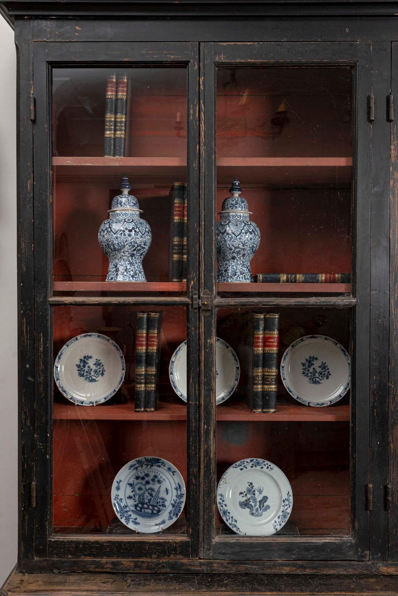 19th Century Black Painted French Library Breakfront 'Moderne' Bookcase 11