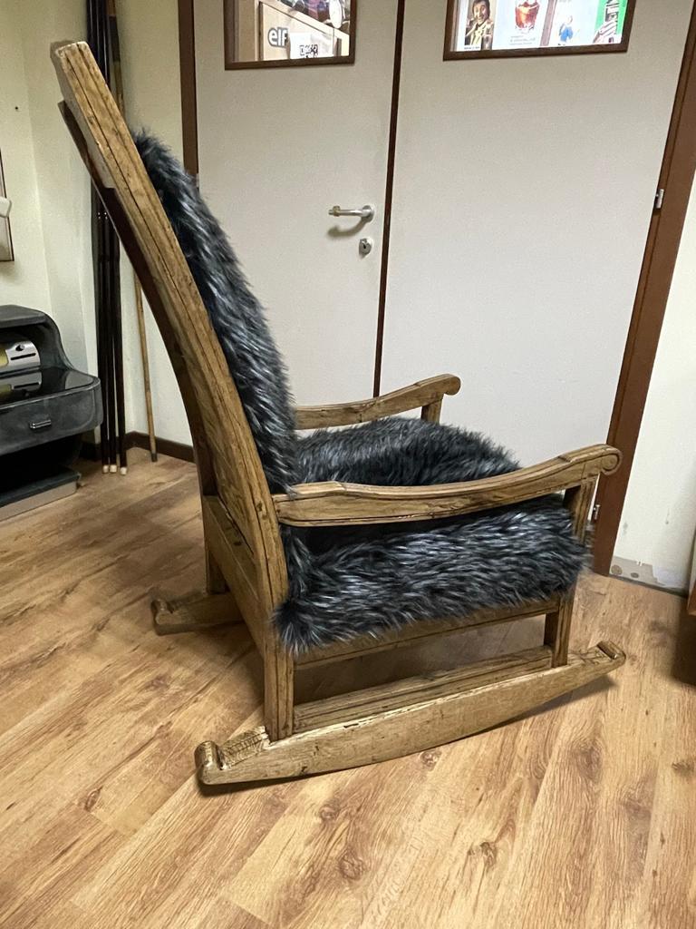 Chaise à bascule noire du XIXe siècle en vente 6