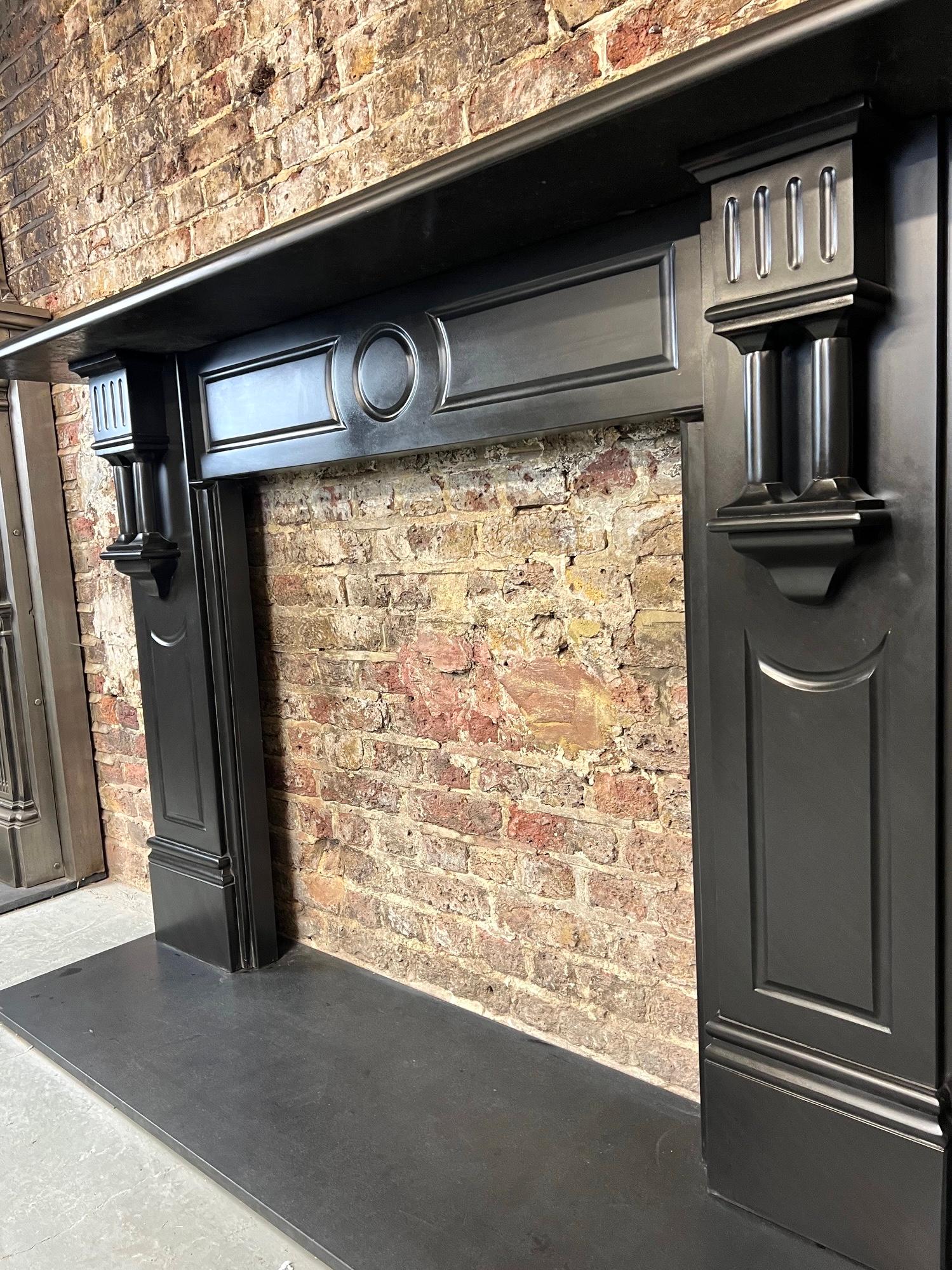 19th Century Black Slate Fireplace Mantlepiece In Good Condition For Sale In London, GB
