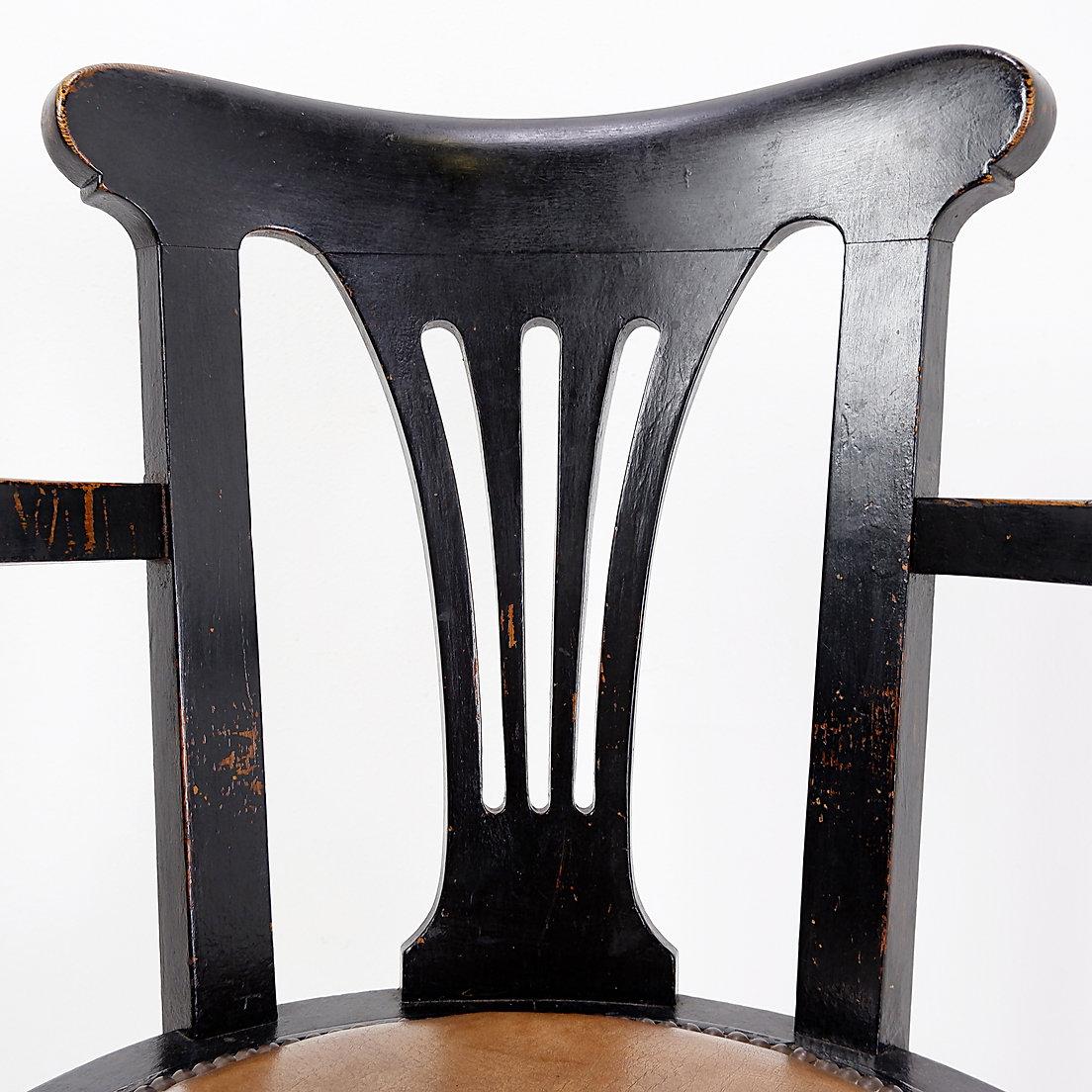 19th century black stained oak liner Ship's Swivel Chair For Sale 5