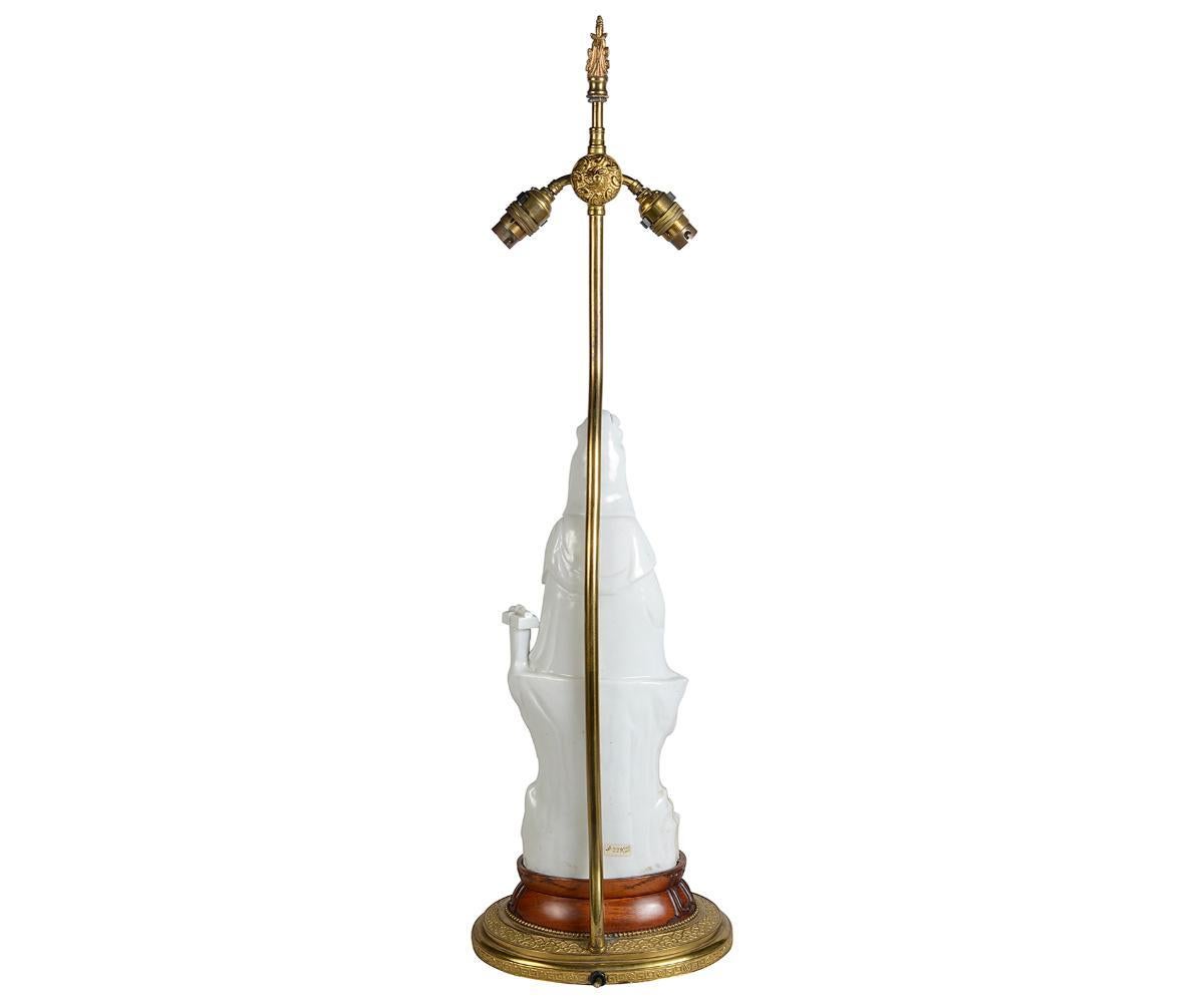 19. Jahrhundert, Blanc de gene Figur von Guanyin / Lampe (Handbemalt) im Angebot