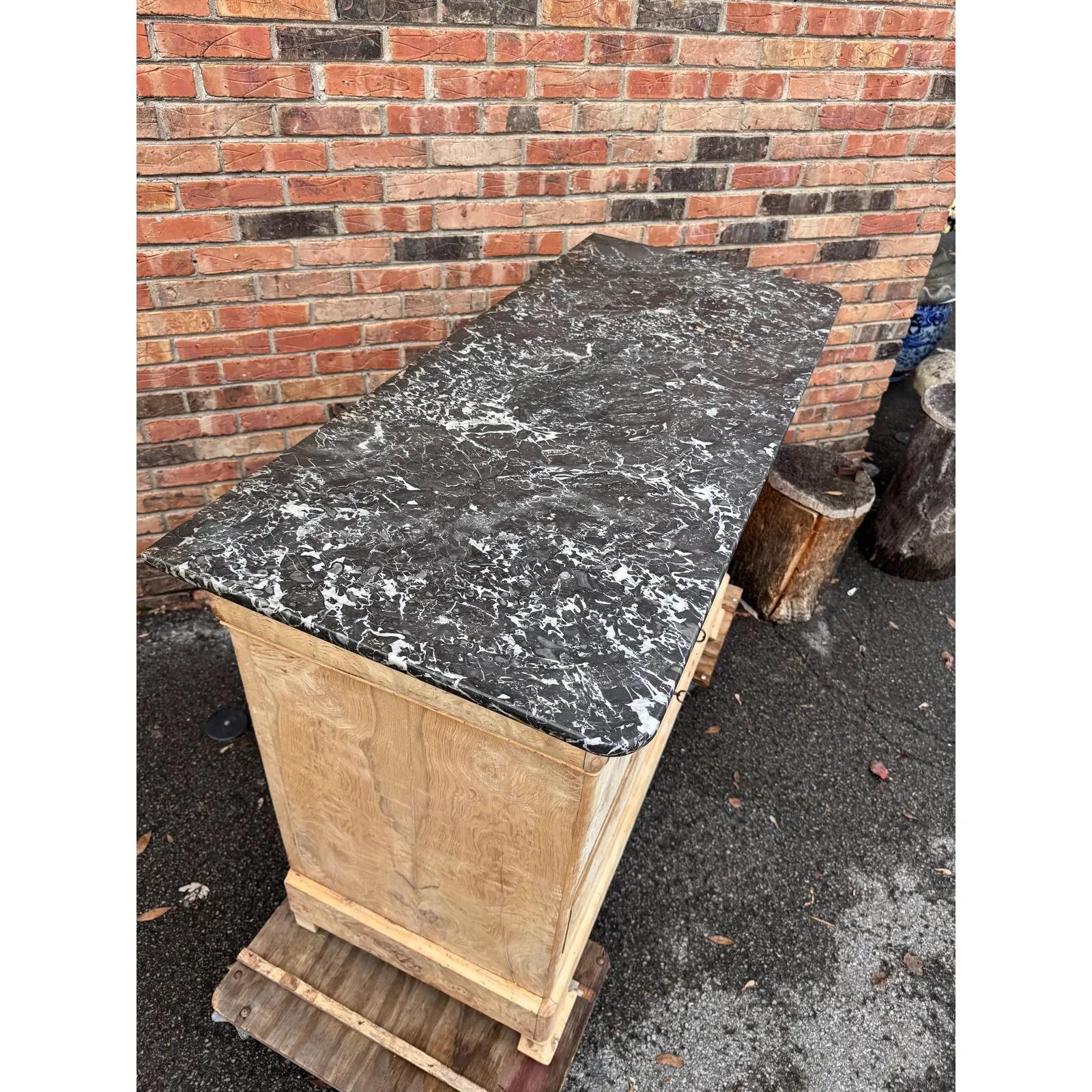 Cassettiera Louis Philippe sbiancata del XIX secolo in vendita 8